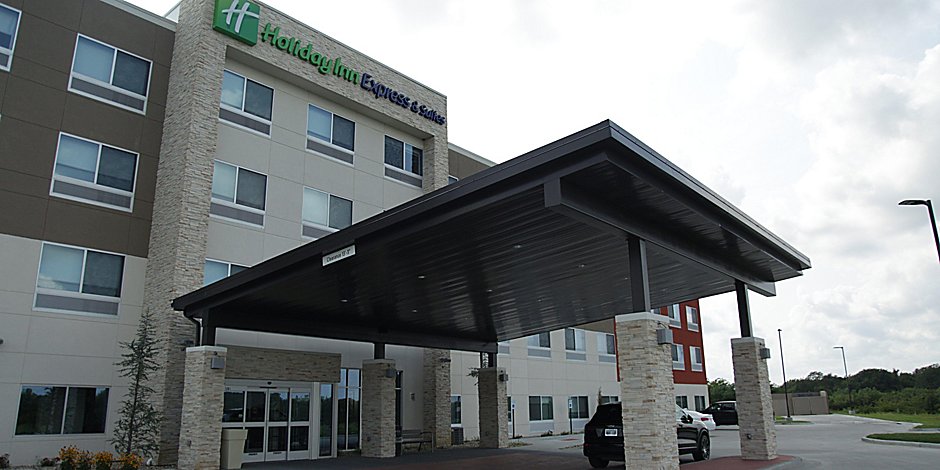 Hotels In Lee S Summit Mo Holiday Inn Express Suites Lee S