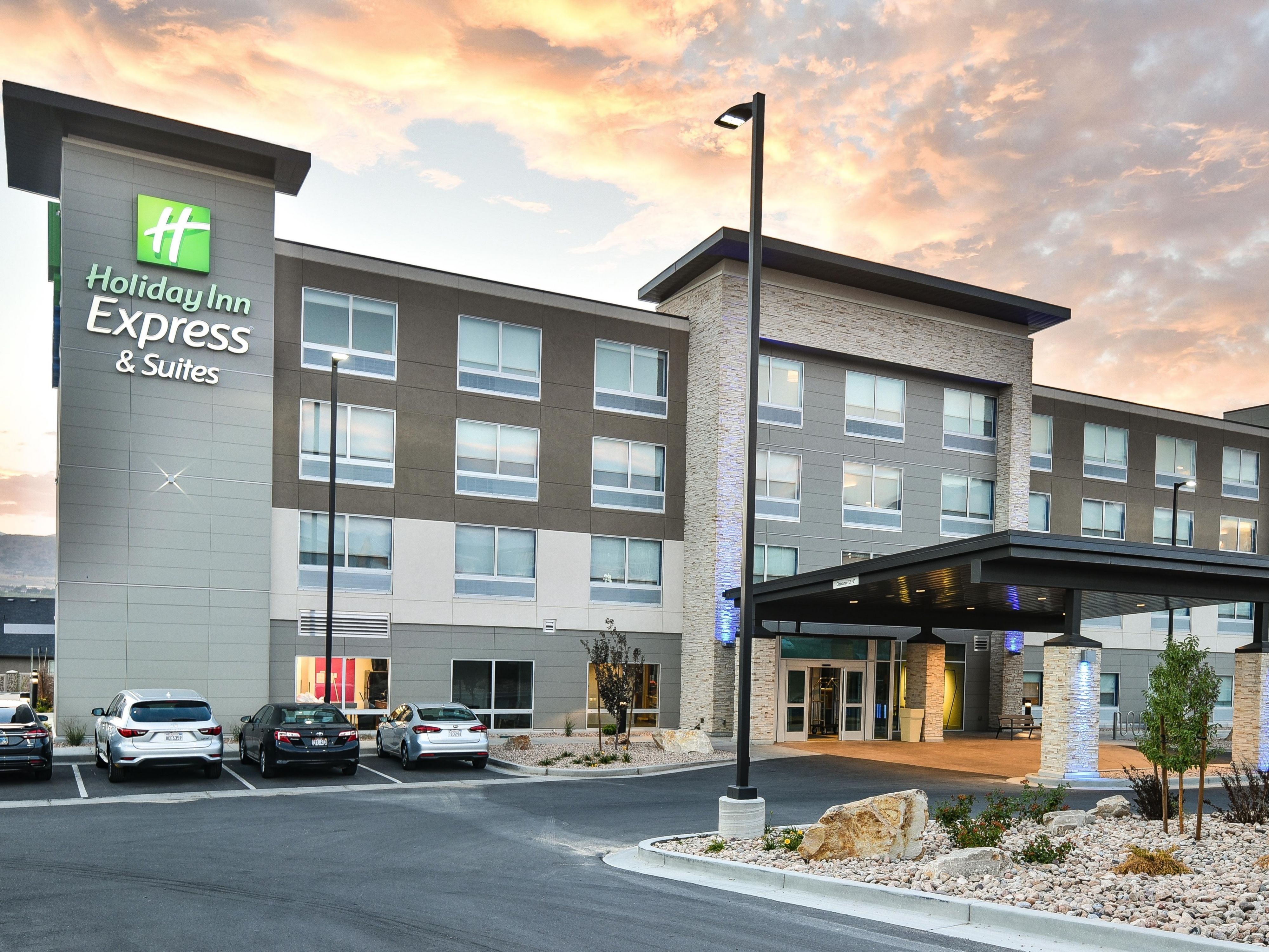 Holiday Inn Express Sandy Hotels Budget Hotels In Sandy By Ihg