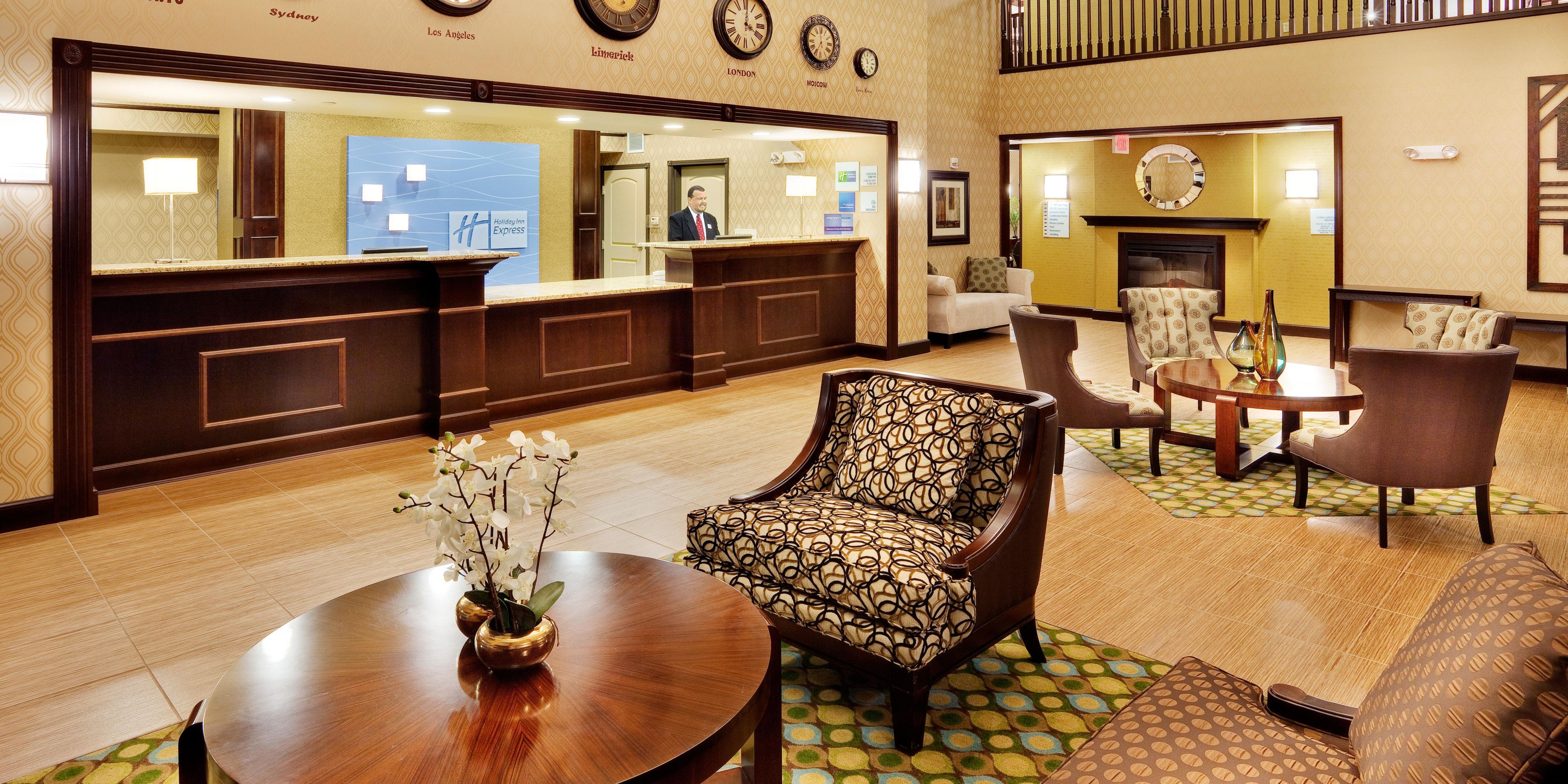 Hotels In Pottstown Pa With Pools Holiday Inn Express Suites