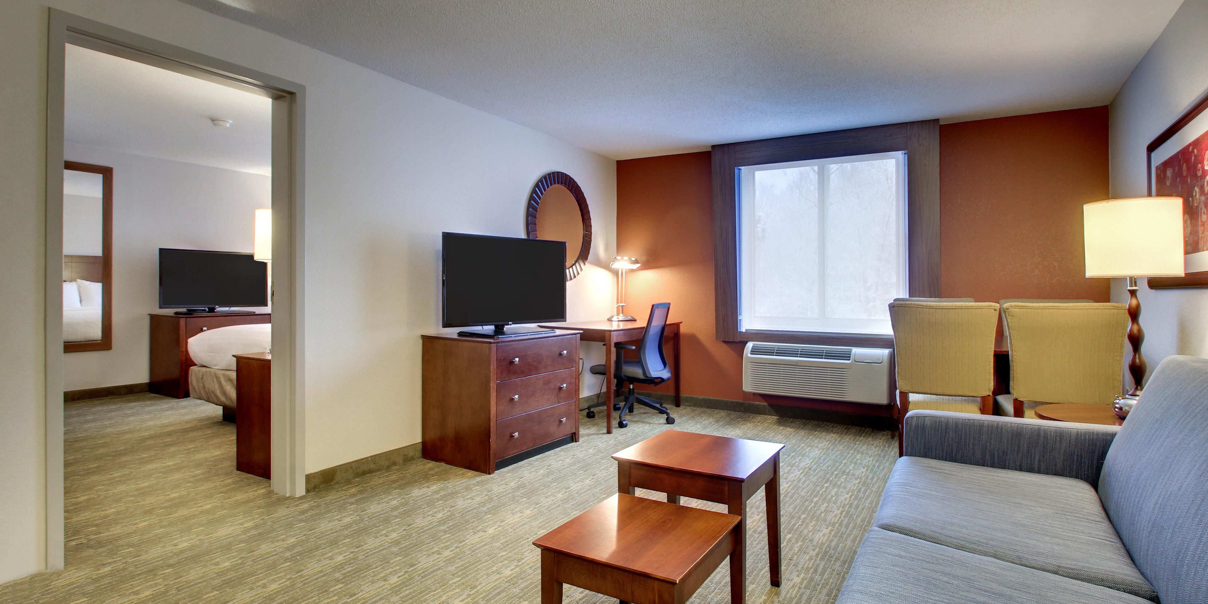 Holiday Inn Express Suites Lincoln East White Mountains Hotel