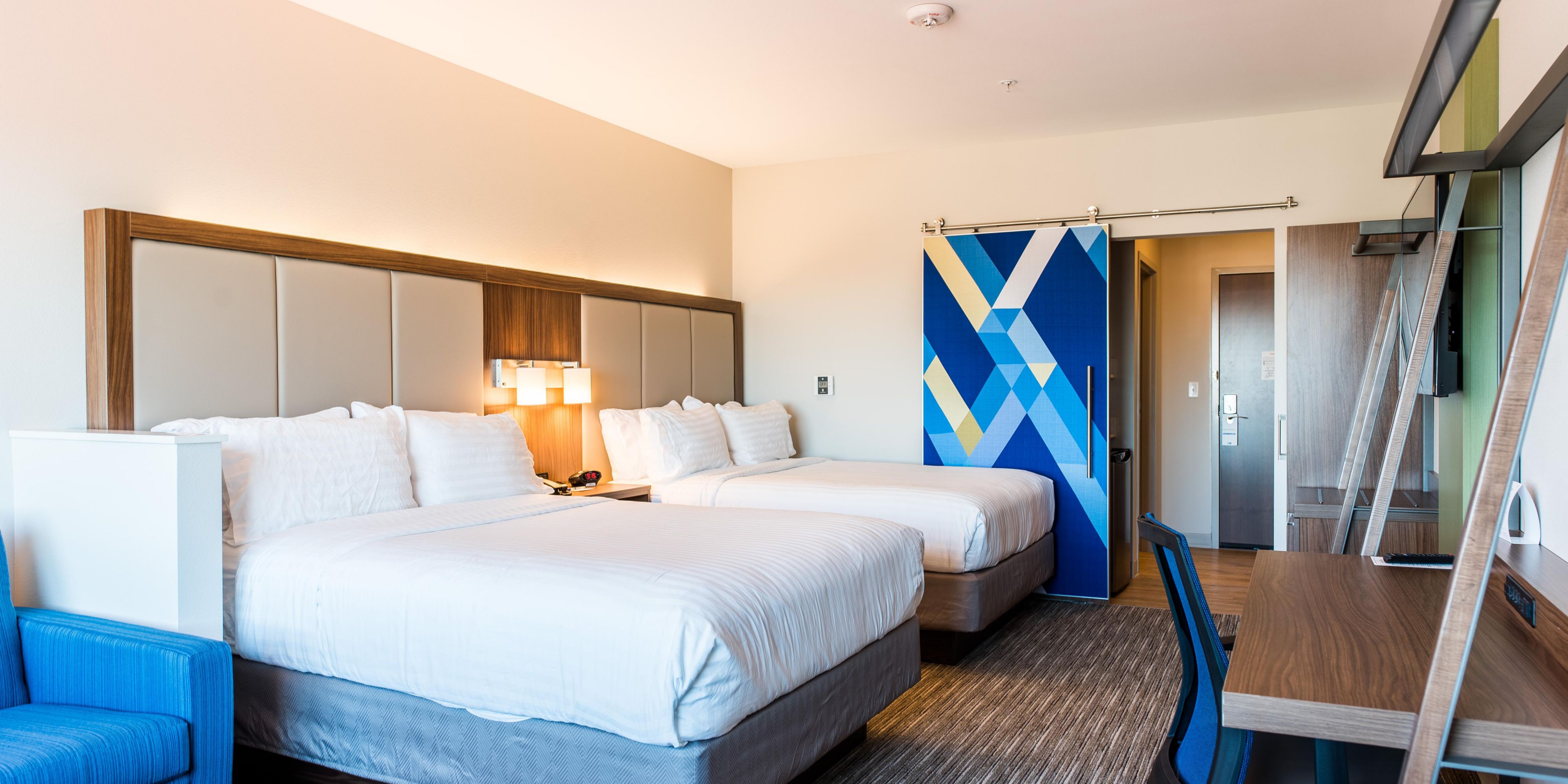 Holiday Inn Express Suites Madison Hotel In Madison By Ihg