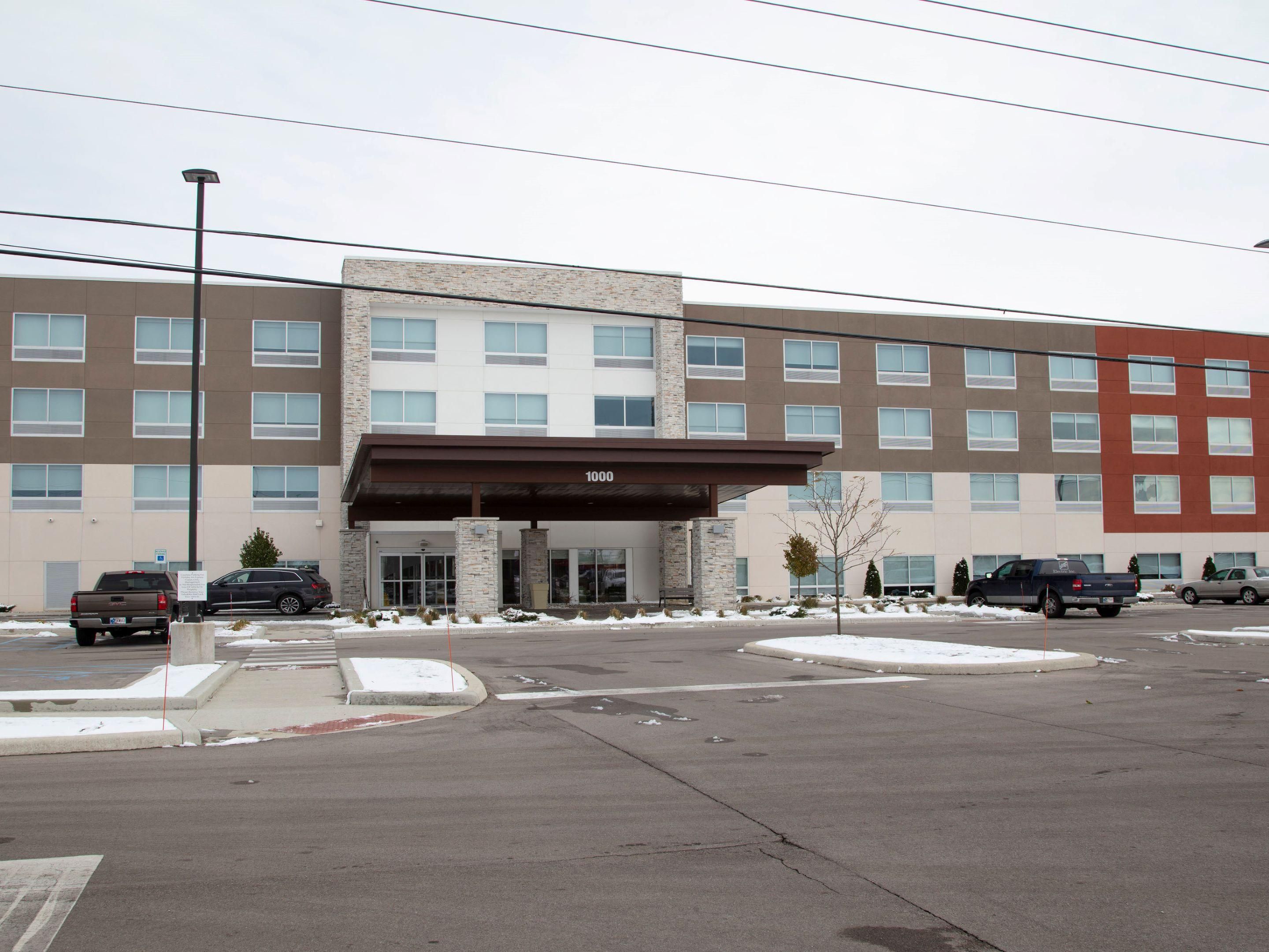 Holiday Inn Express Suites Marion Hotel By Ihg