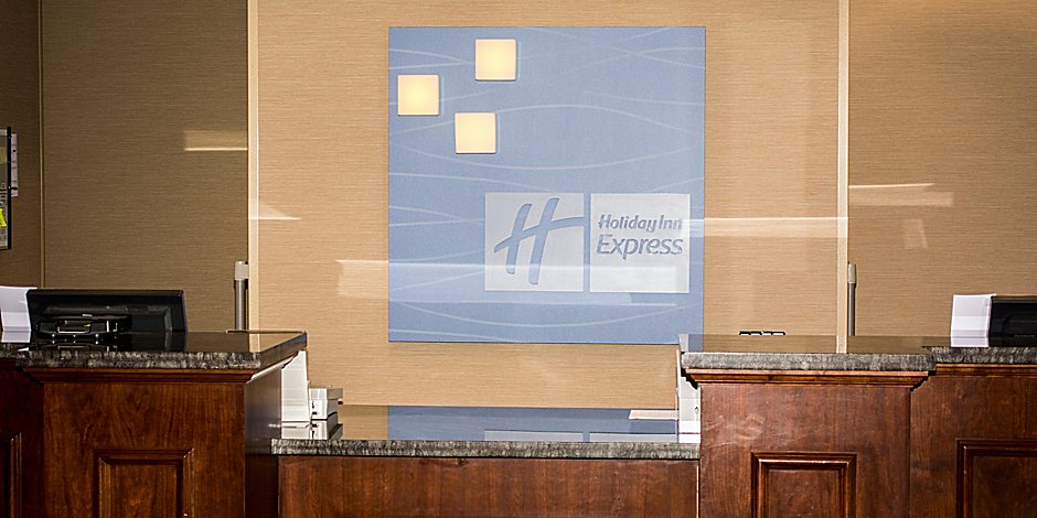 Holiday Inn Express Suites Mason City Hotel By Ihg
