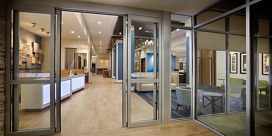 Holiday Inn Express Suites Mcallen Medical Center Area