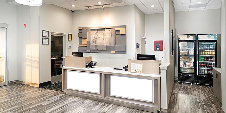 Holiday Inn Express Suites Memphis Airport West Ihg Hotel