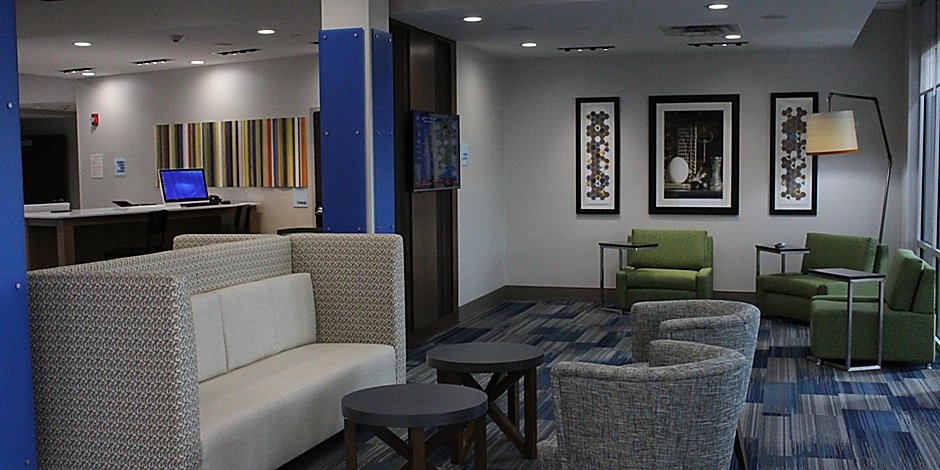 Holiday Inn Express Suites Milledgeville Hotel By Ihg