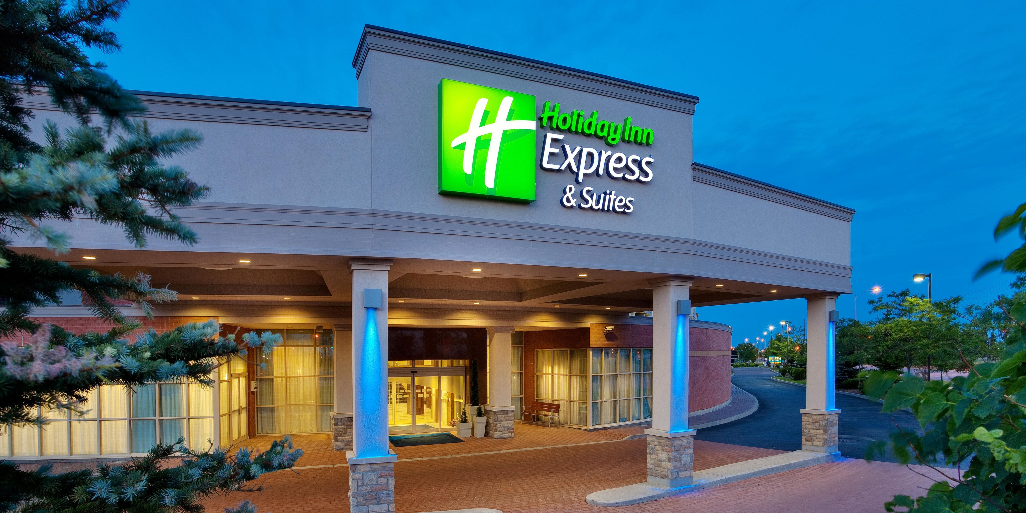 Toronto Hotels With Pool Holiday Inn Express Suites Toronto