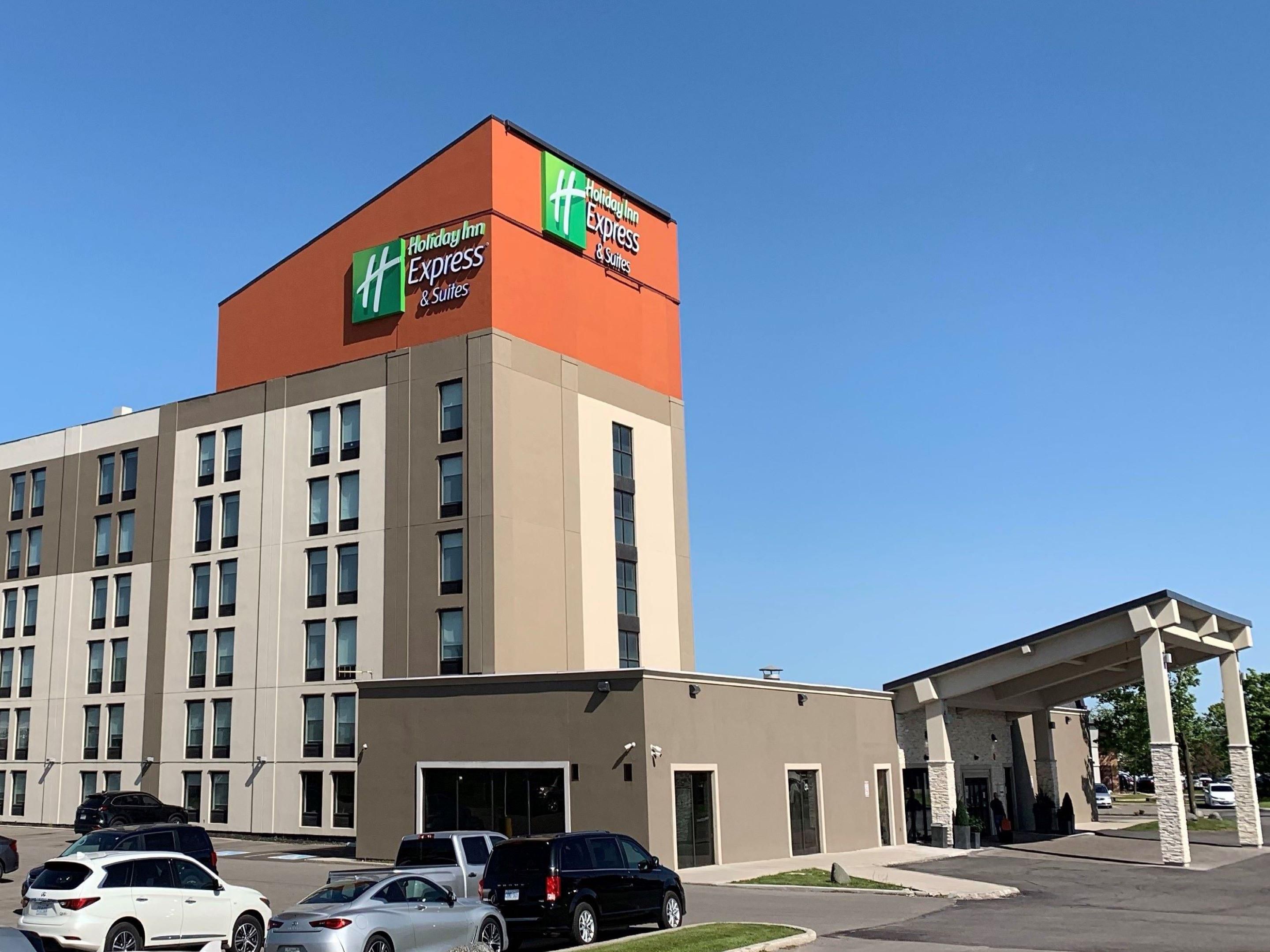 Mississauga Hotels With Pool Holiday Inn Express Suites