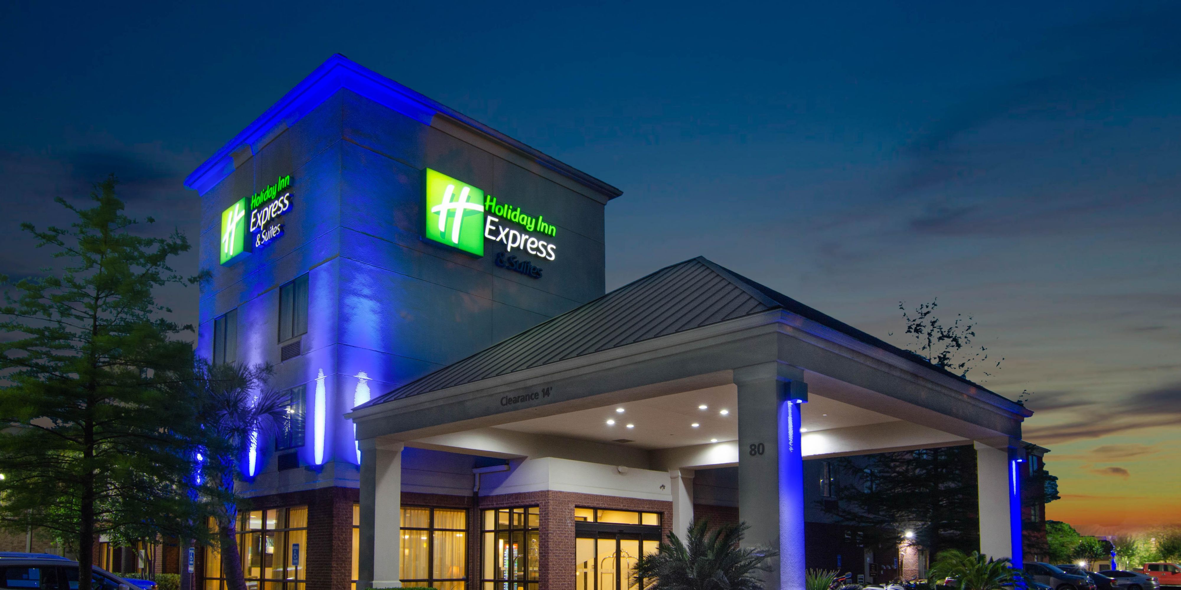 Downtown Mobile Hotel On I 65 Holiday Inn Express Suites