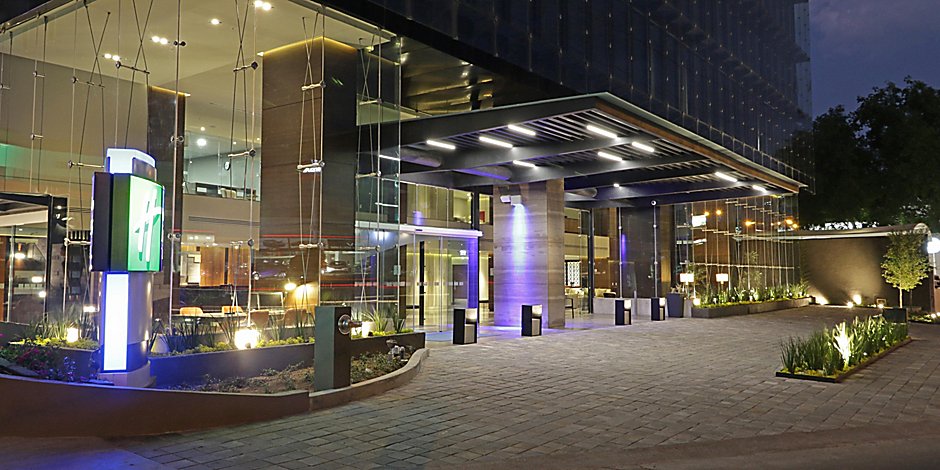 Holiday Inn Express Suites Monterrey Valle Ihg Hotel