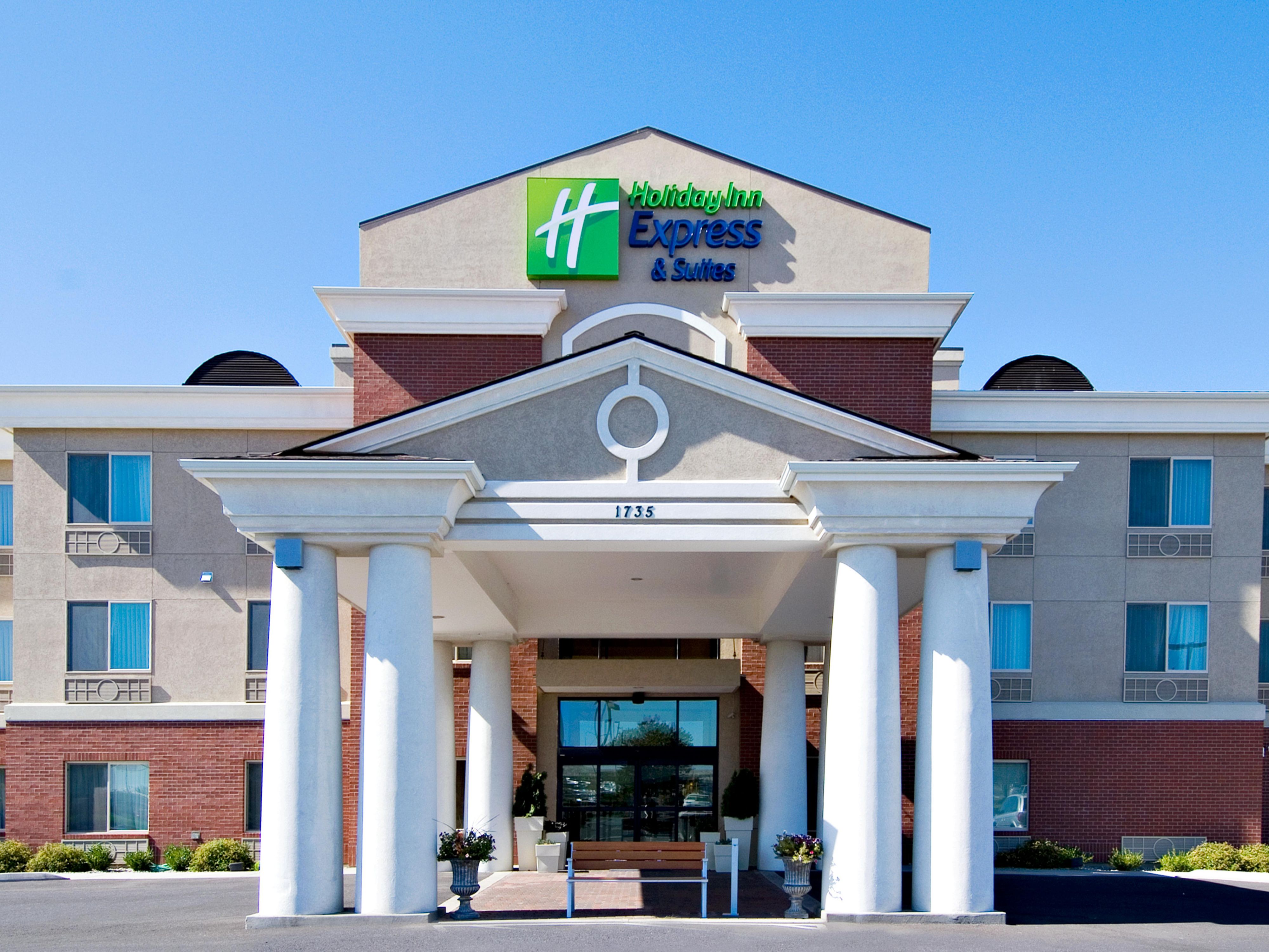 Holiday Inn Express & Suites Moses Lake Hotel By Ihg