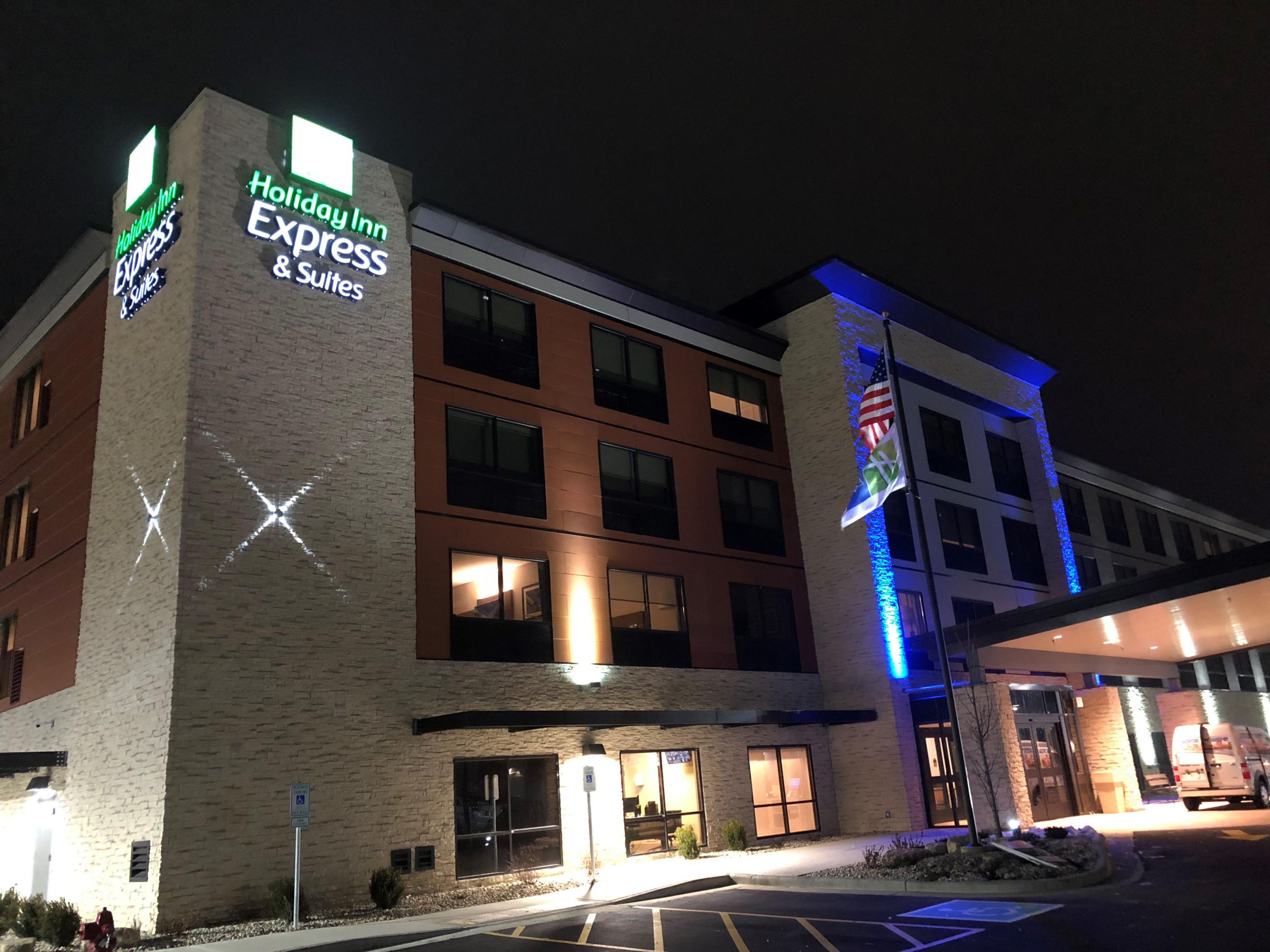 Things to do in Mount Pleasant near Holiday Inn Express & Suites Racine