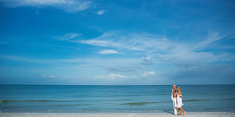 5th Avenue Hotel In Naples Florida Holiday Inn Express Suites