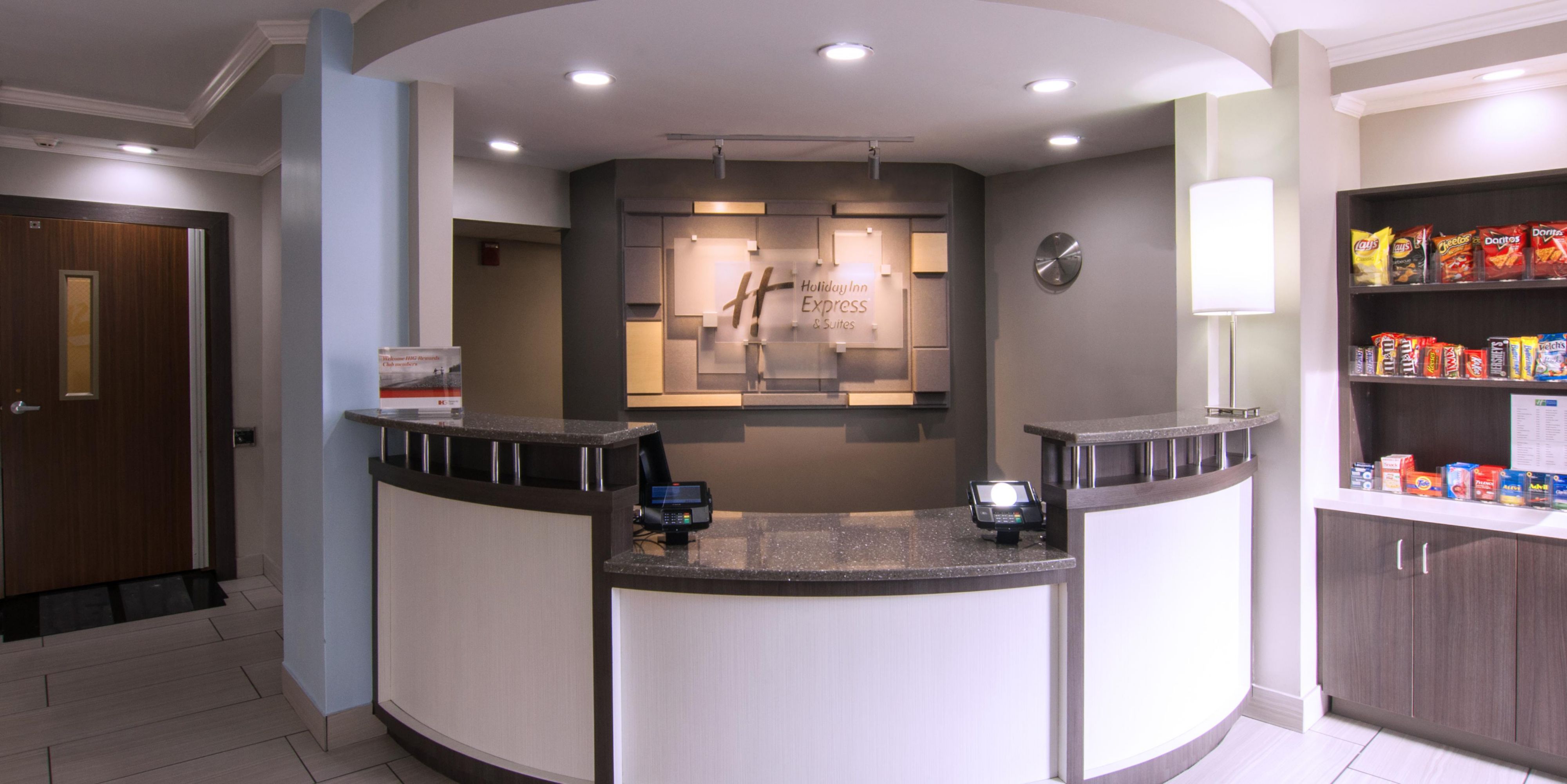 Affordable Hotels Near Opryland Holiday Inn Express