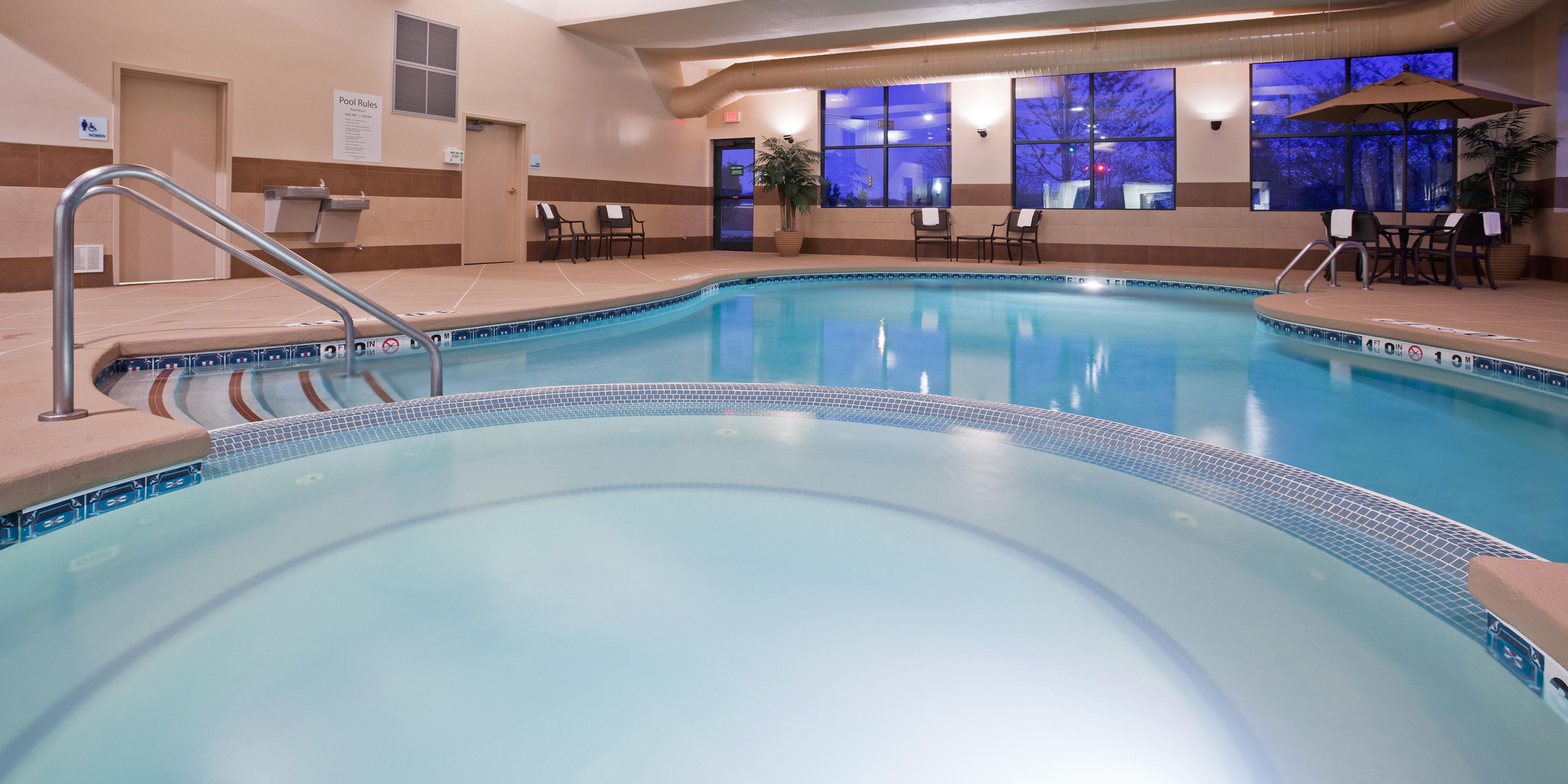New Berlin Hotels Near Miller Park Holiday Inn Express Suites
