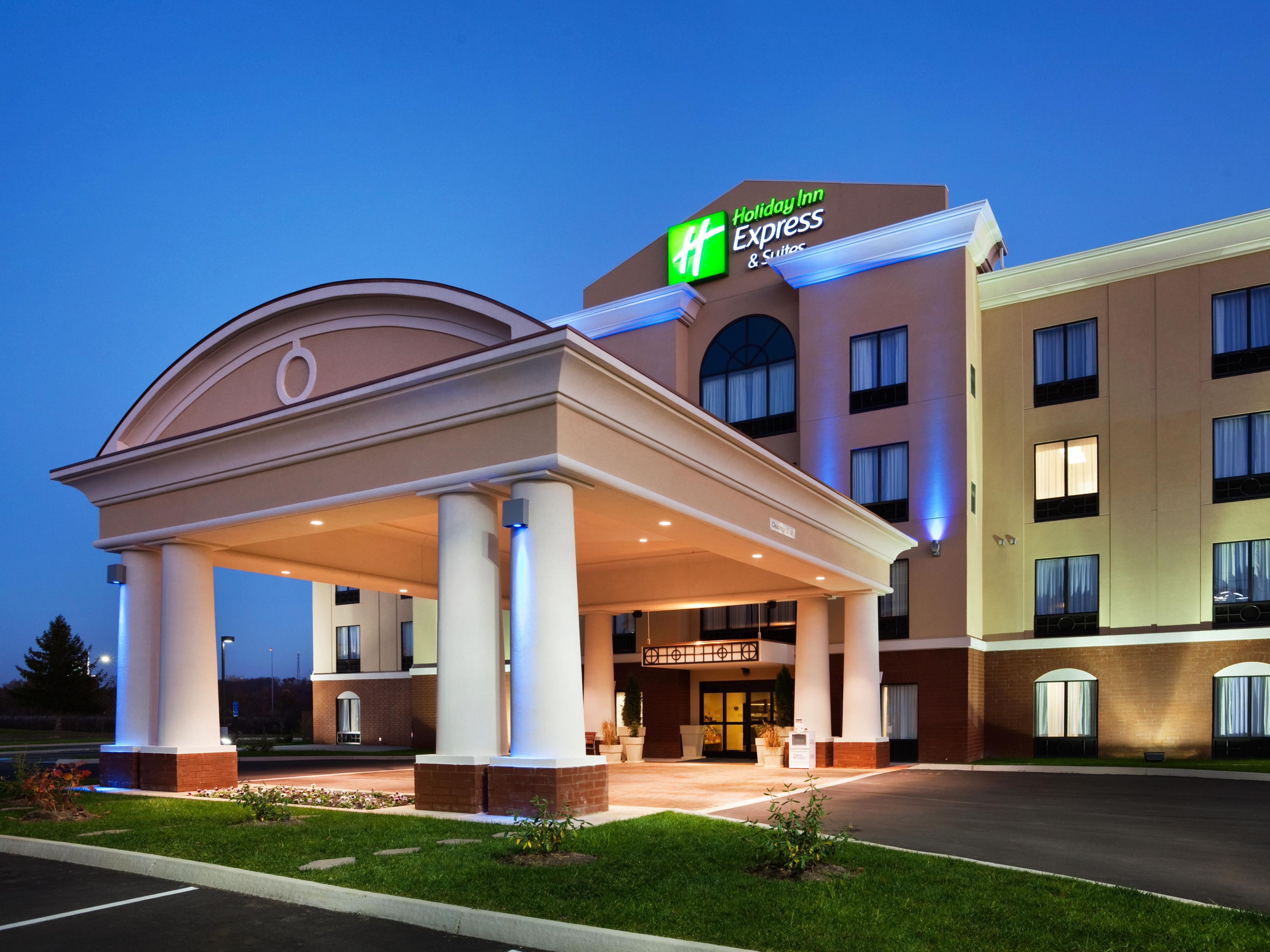 Holiday Inn Express & Suites Newport South Hotel by IHG