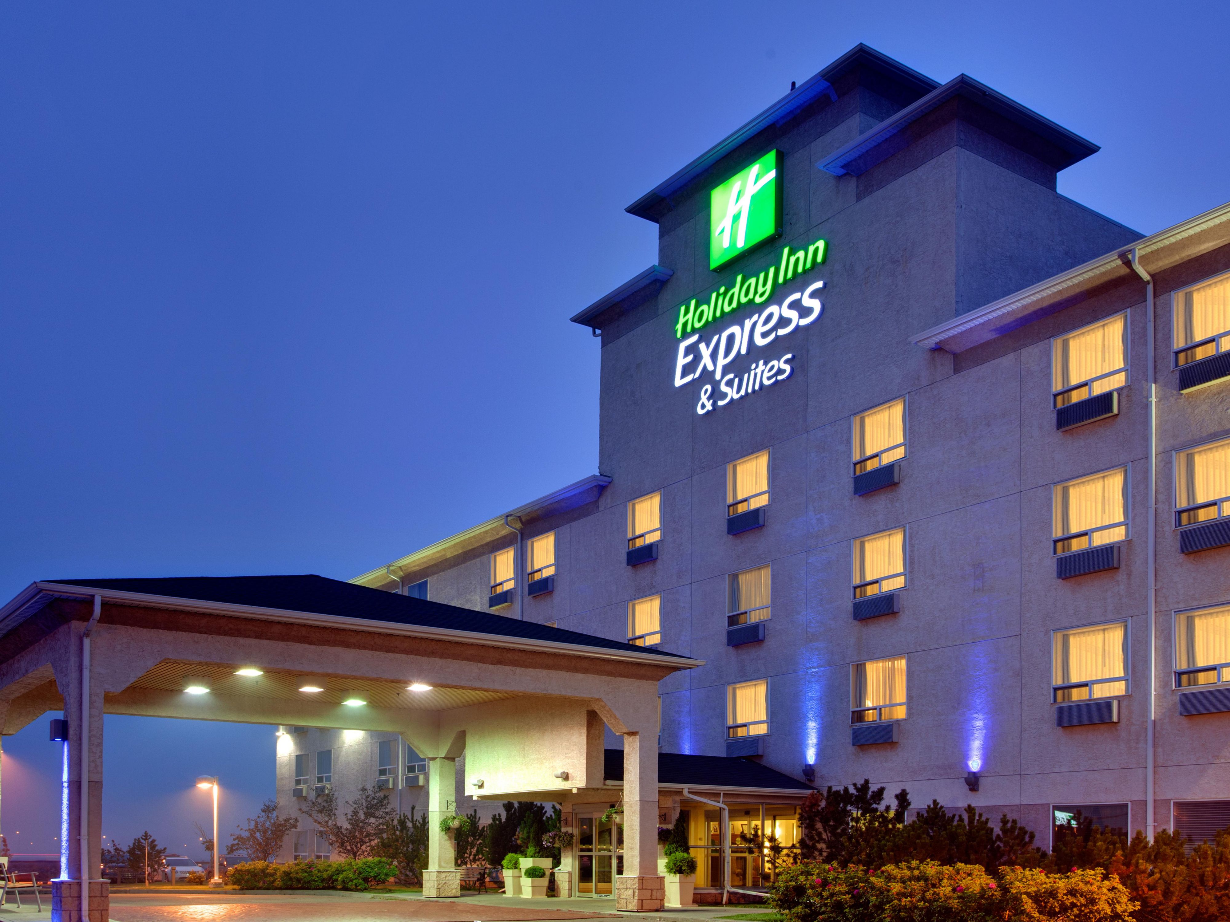 Holiday Inn Express & Suites Edmonton-International ...