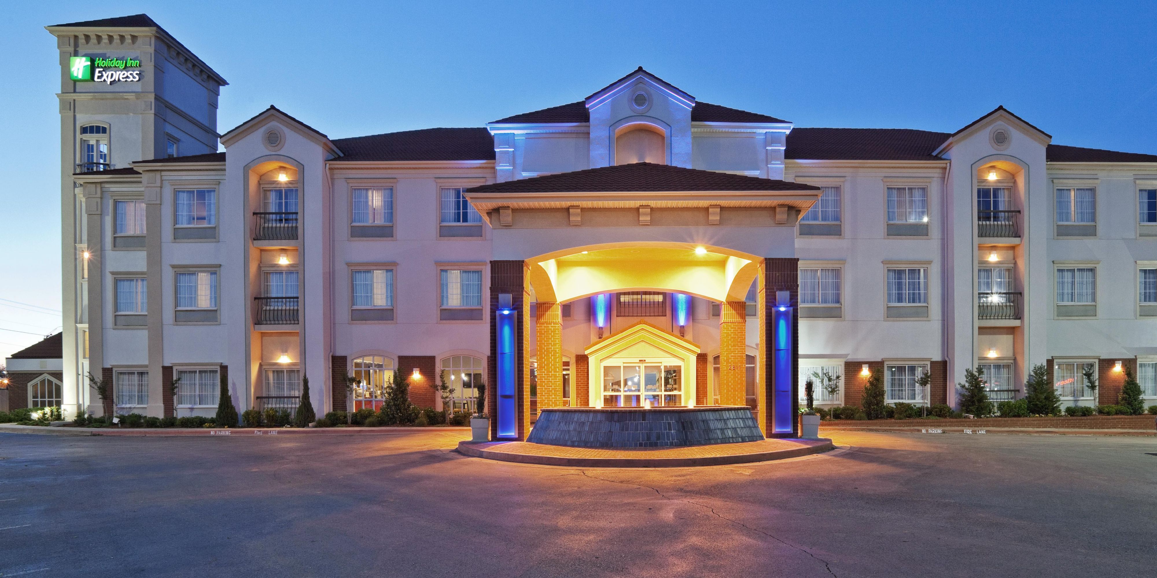 Hotels Near Zoo Amphitheatre Holiday Inn Express Suites