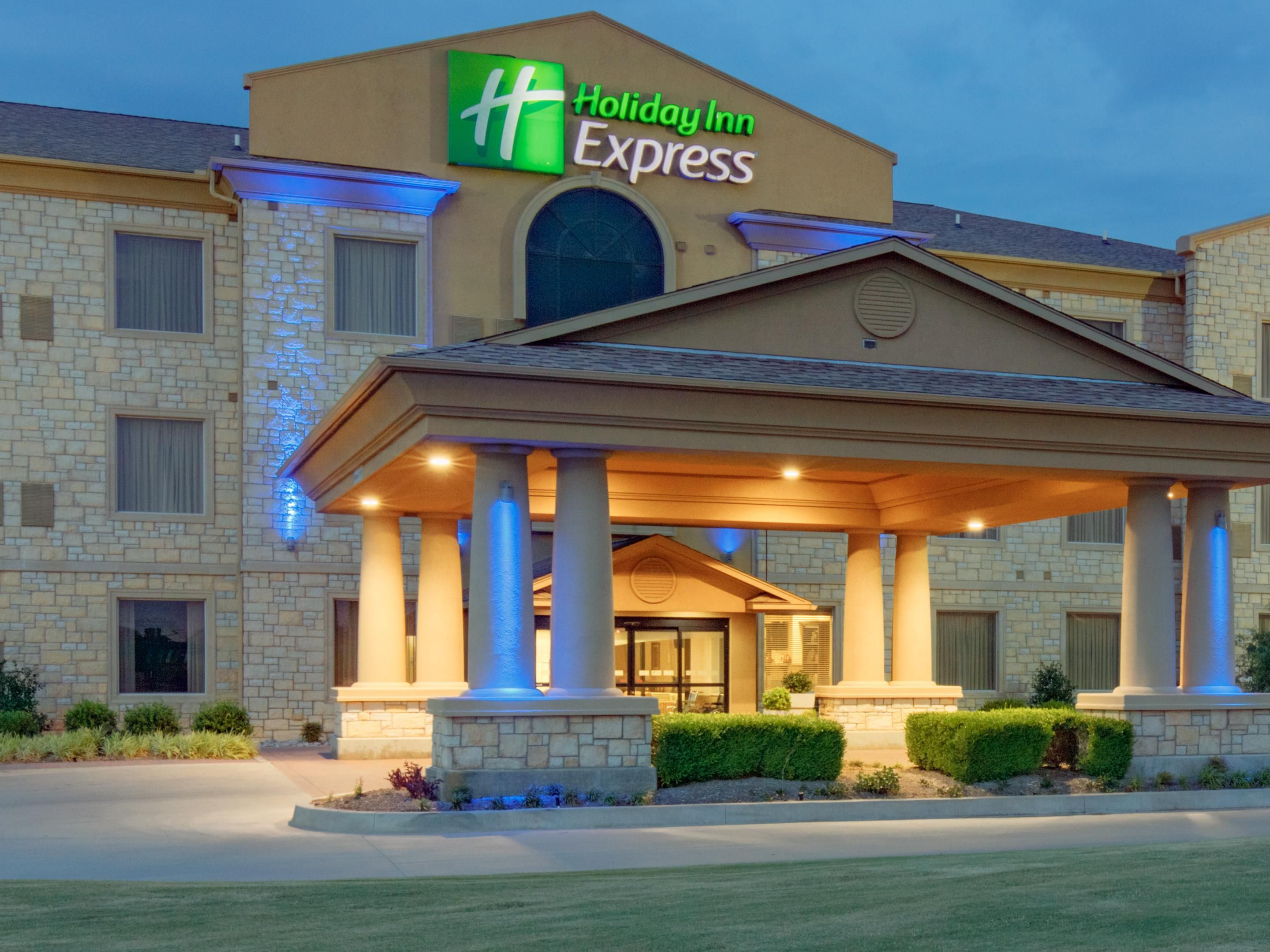 Oklahoma City Hotels Holiday Inn Express Suites Oklahoma City