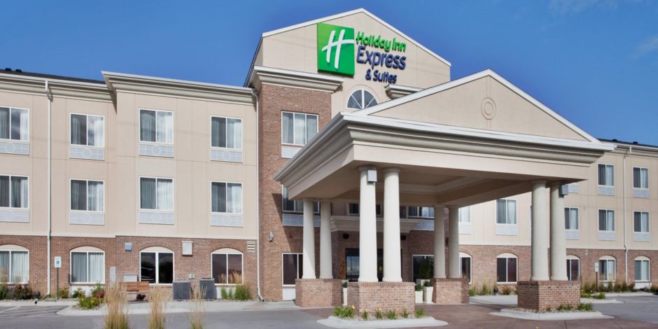 Discount [85% Off] Holiday Inn Express Hotel Suites Council Bluffs ...