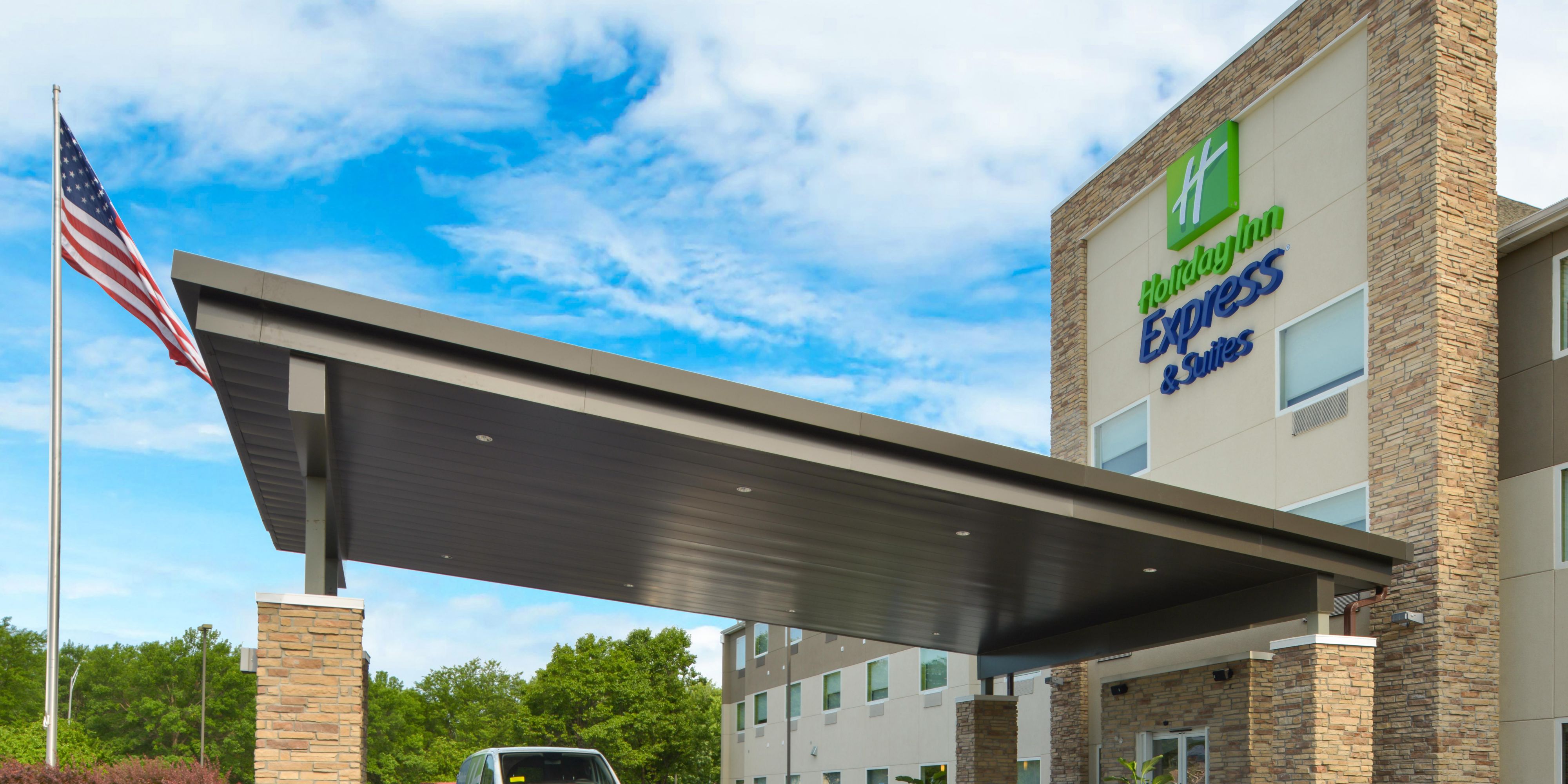 Holiday Inn Express Suites Omaha 120th And Maple Ihg Hotel