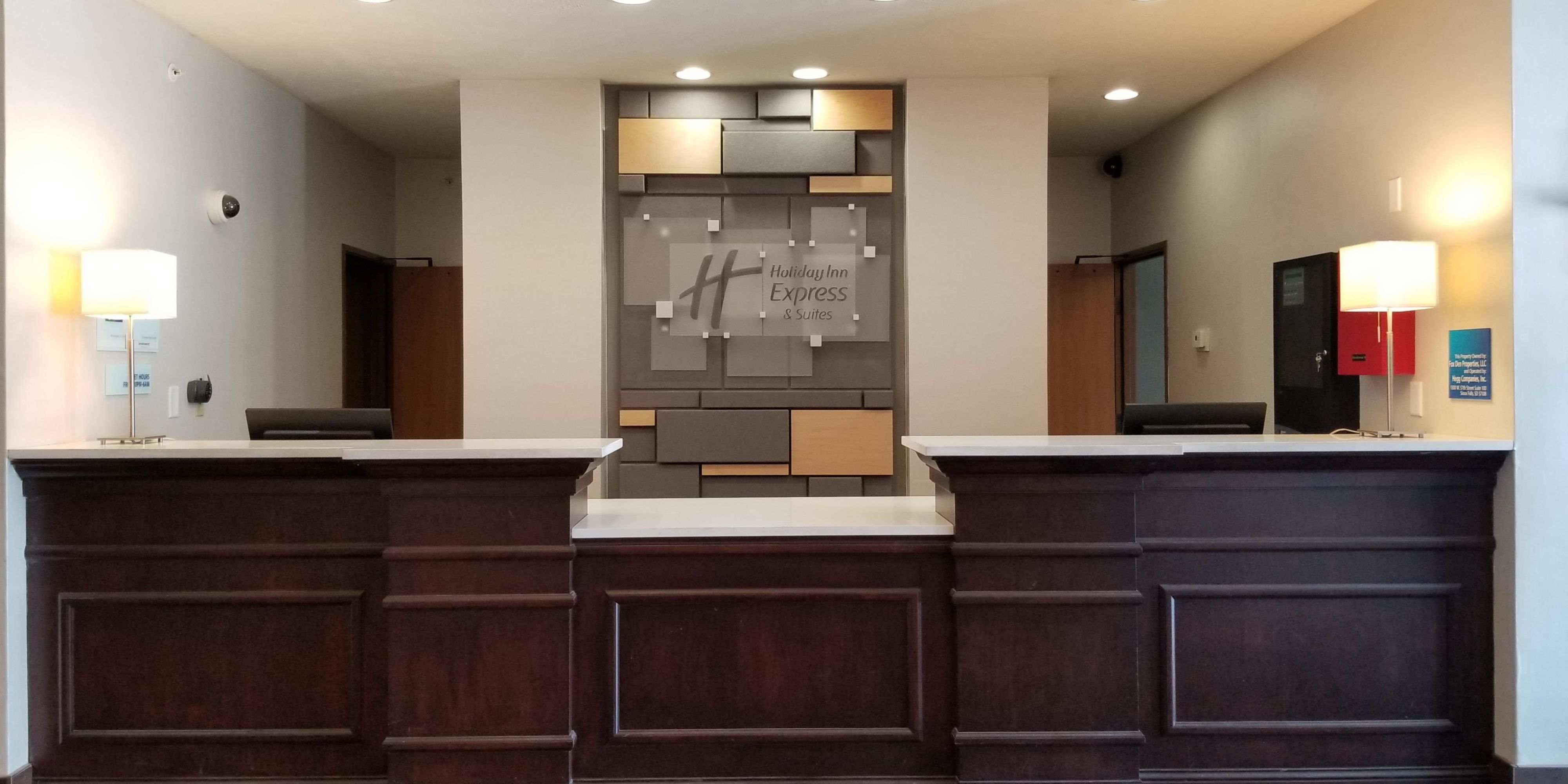 Holiday Inn Express Suites Omaha West Hotel In Omaha By Ihg