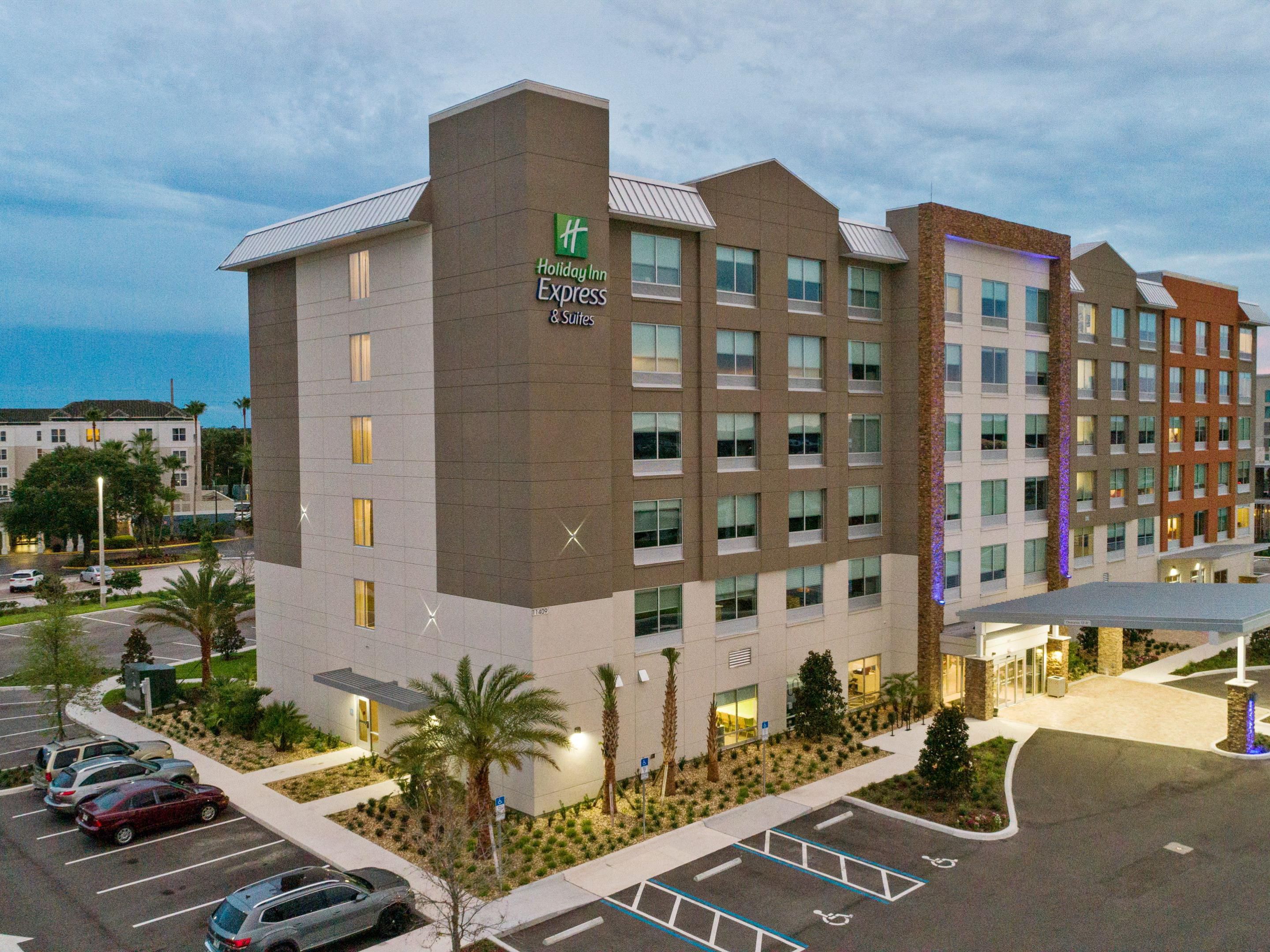 Orlando Convention Center Hotels Holiday Inn Express Suites Orlando