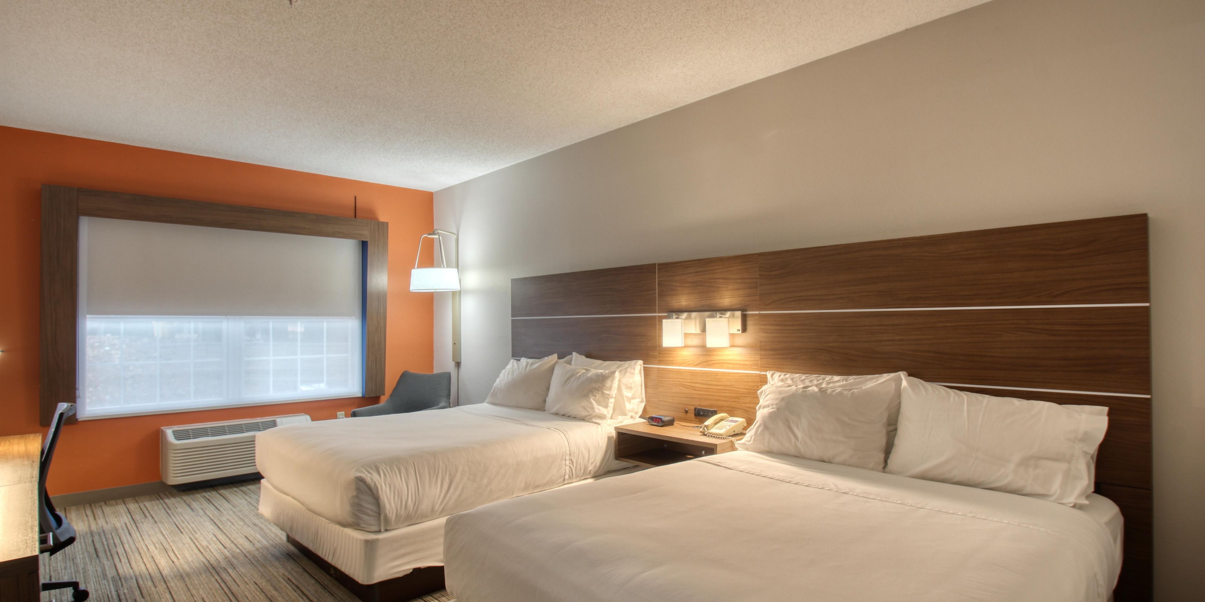 Pet Friendly Oshkosh Hotel Holiday Inn Express Suites Oshkosh