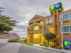 Holiday Inn Express & Suites Pacifica in San Francisco, California