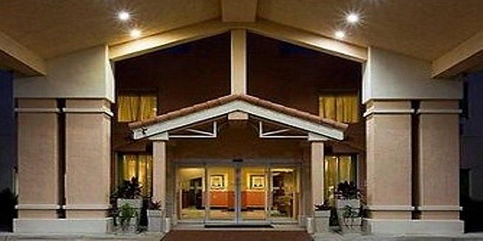 Hotels In Pembroke Pines Holiday Inn Express Suites