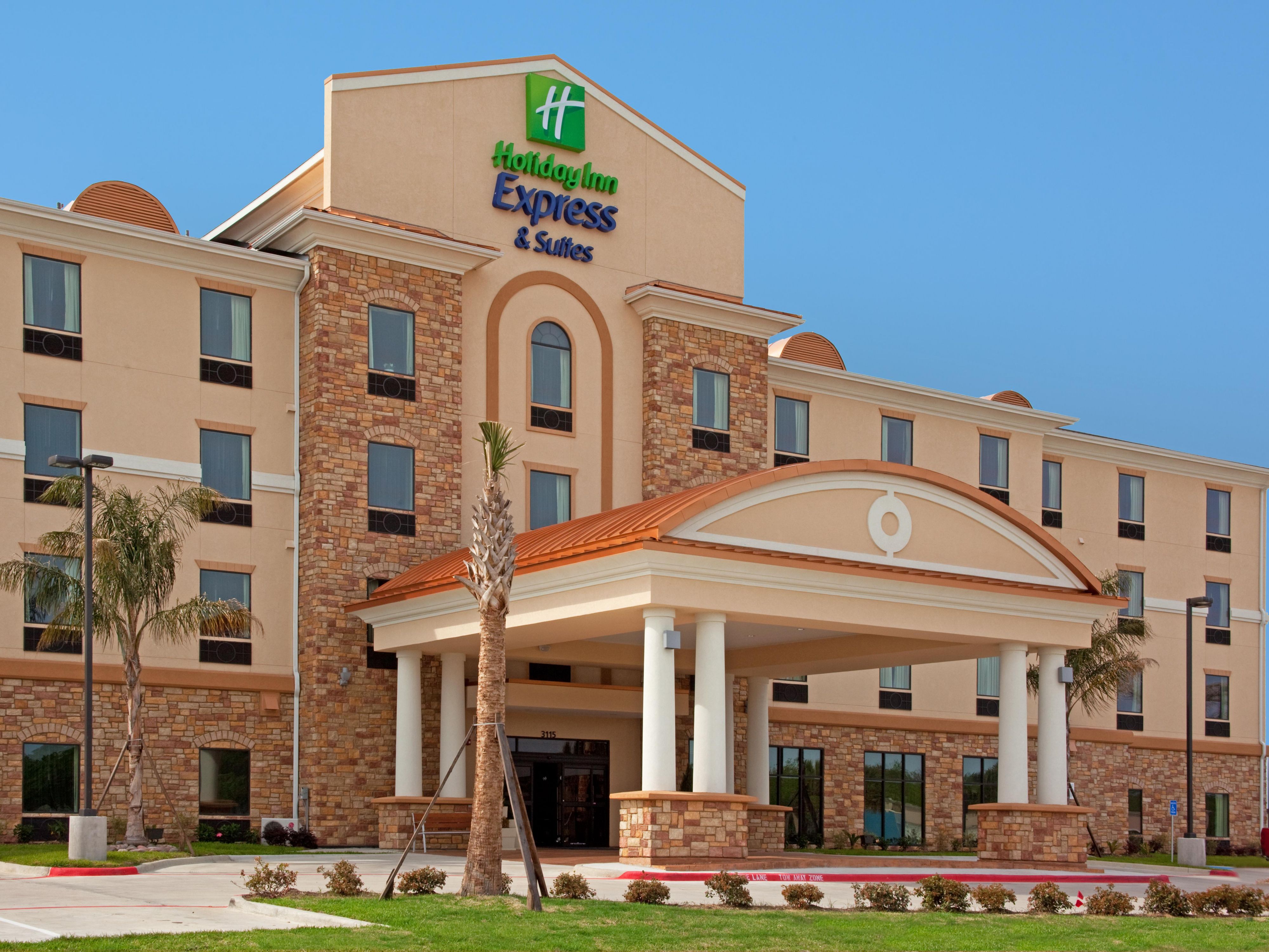 Holiday Inn Express & Suites Port Arthur CentralMall Area Hotel by IHG