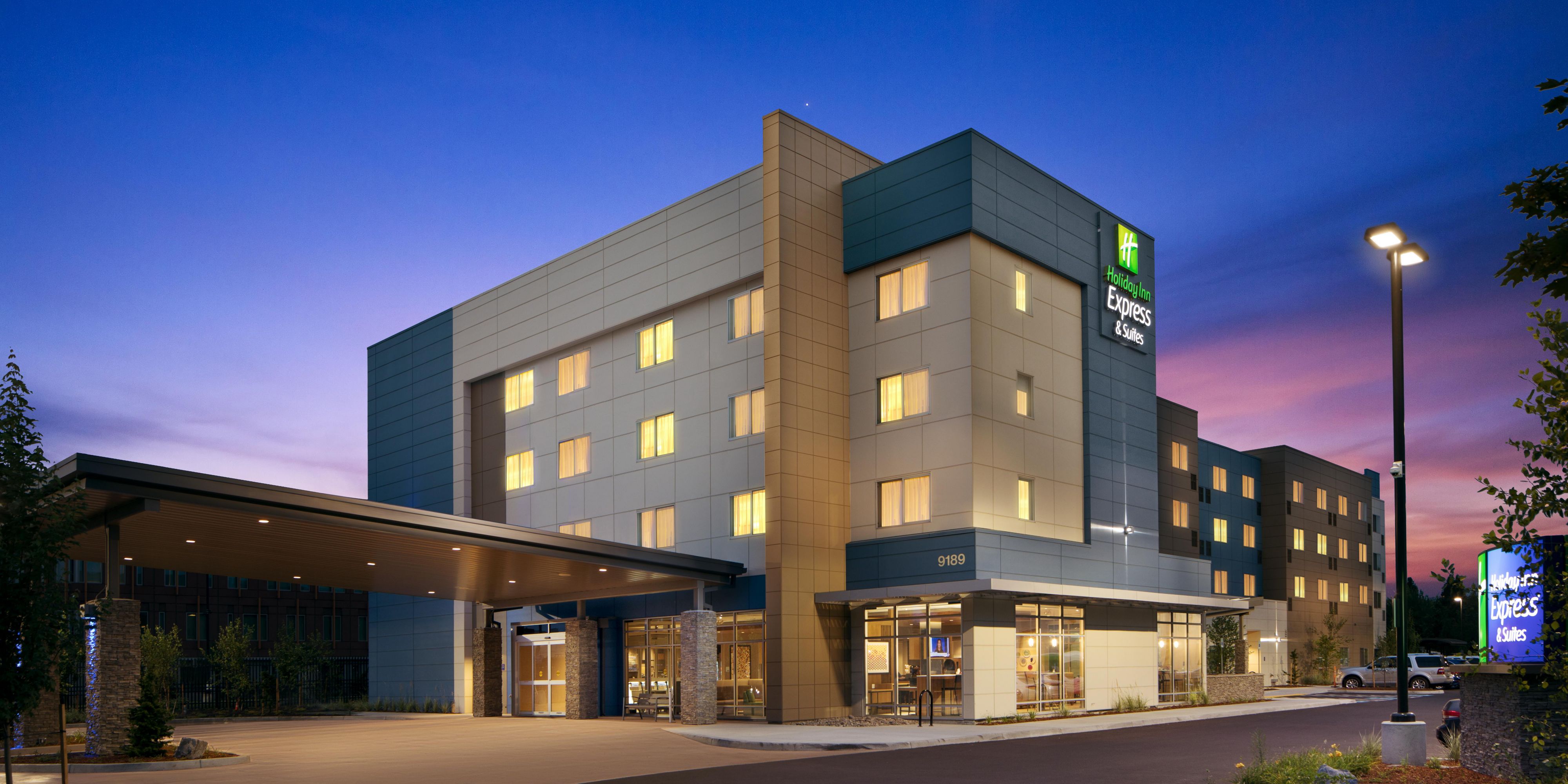 Portland Airport Hotels With Pools Holiday Inn Express Suites