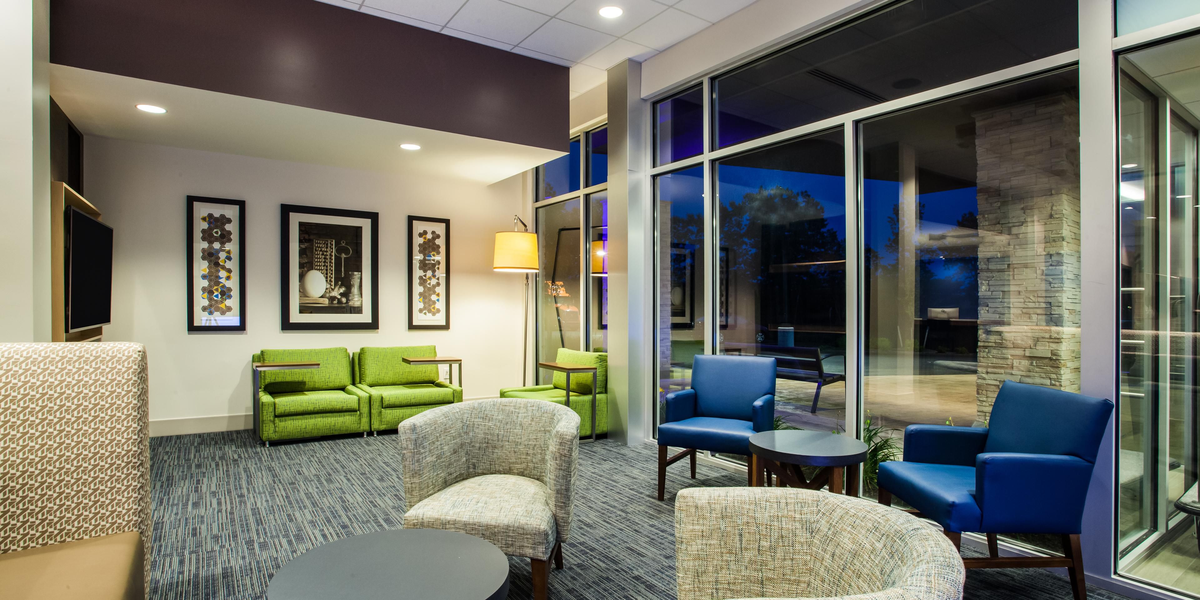 Hotels In Queensbury Ny Holiday Inn Express Suites Queensbury