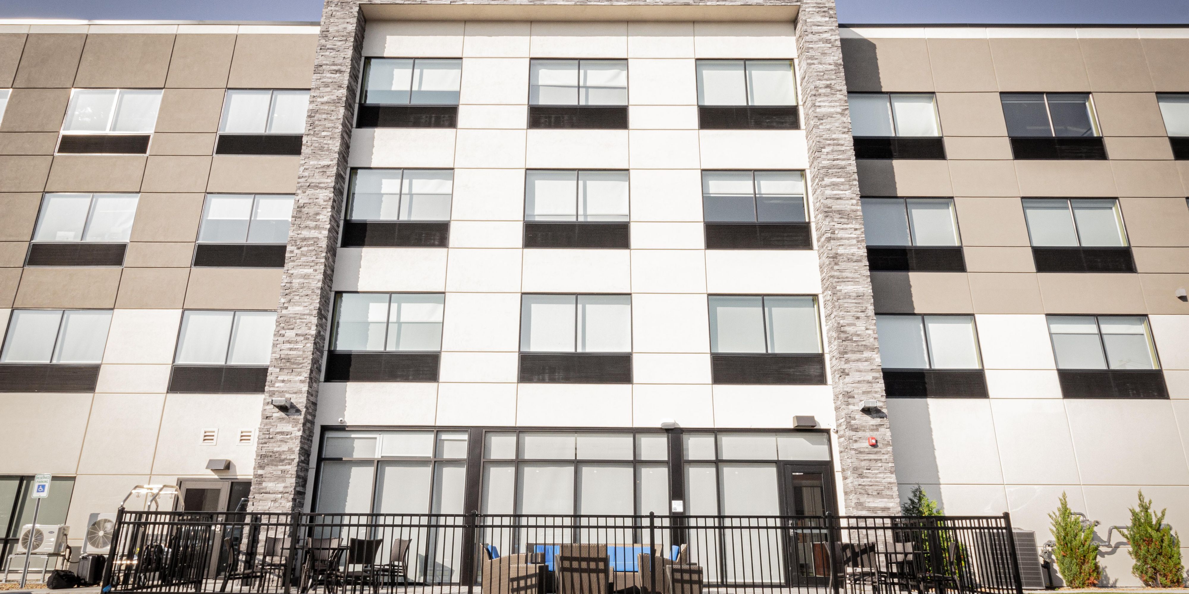 Hotels In Randolph Ma Outside Of Boston Holiday Inn Express