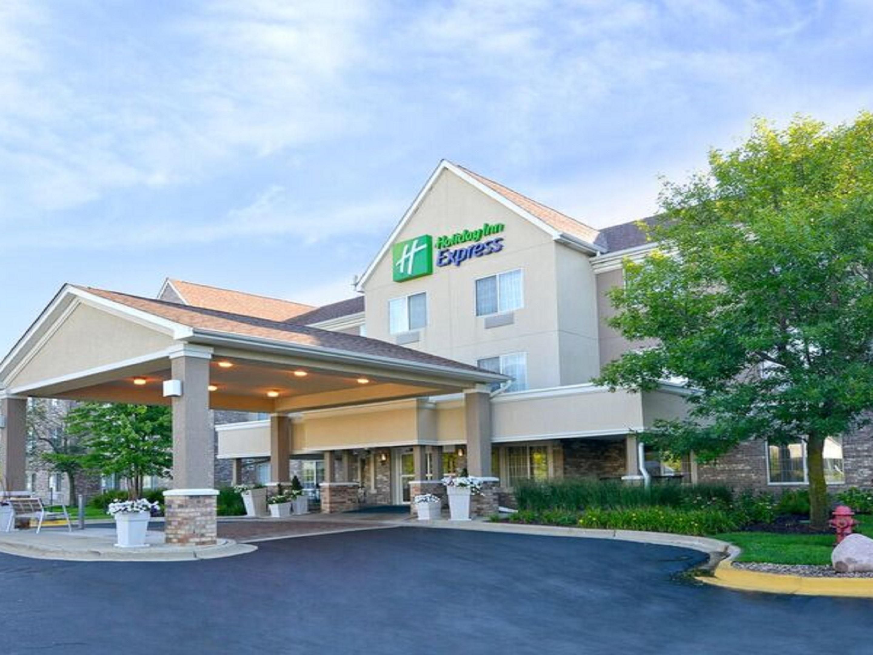 Holiday Inn Express Vernon Hills Hotels Cheap Hotels In Vernon