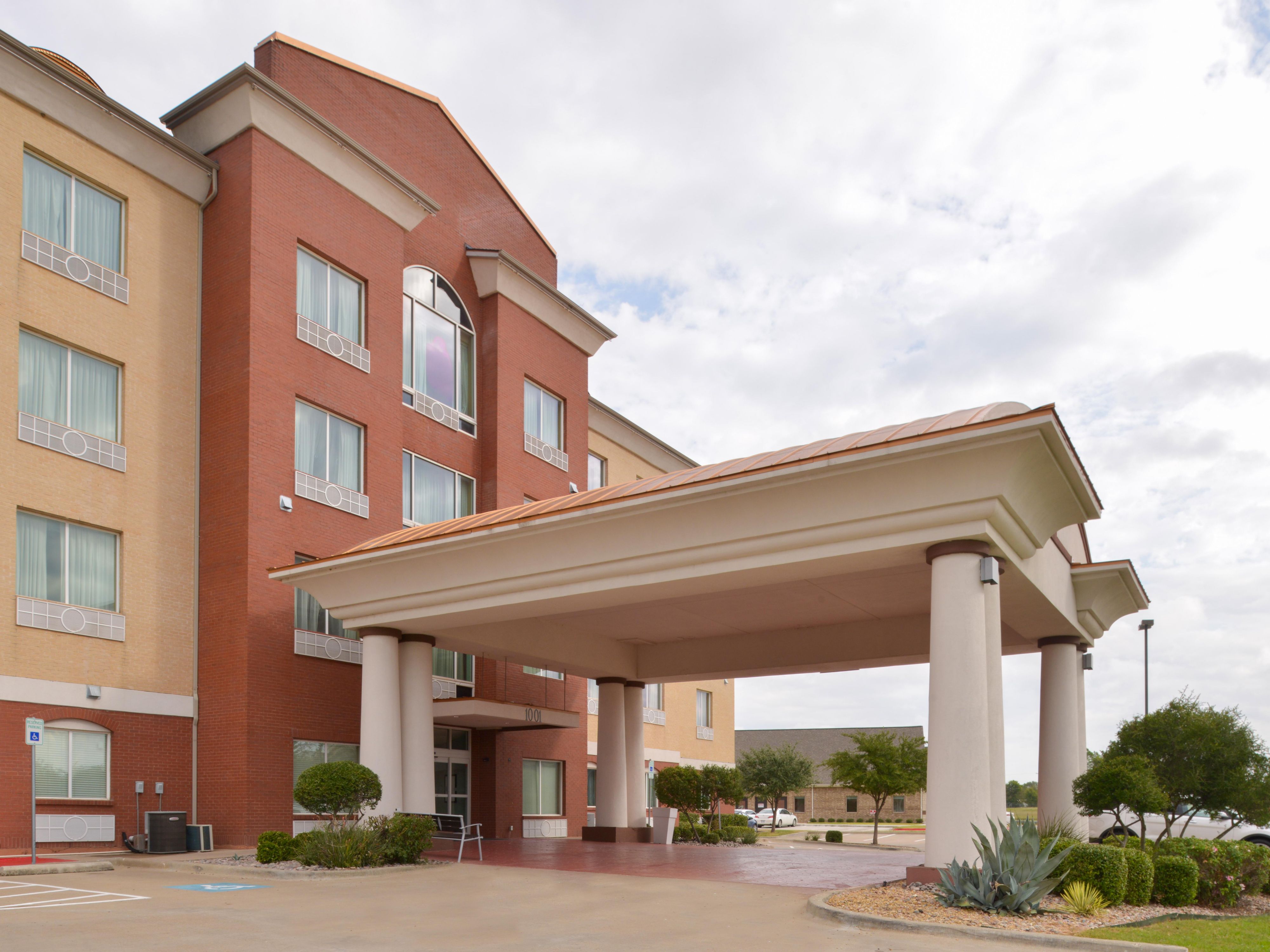 Find Forney Hotels Top 42 Hotels In Forney Tx By Ihg