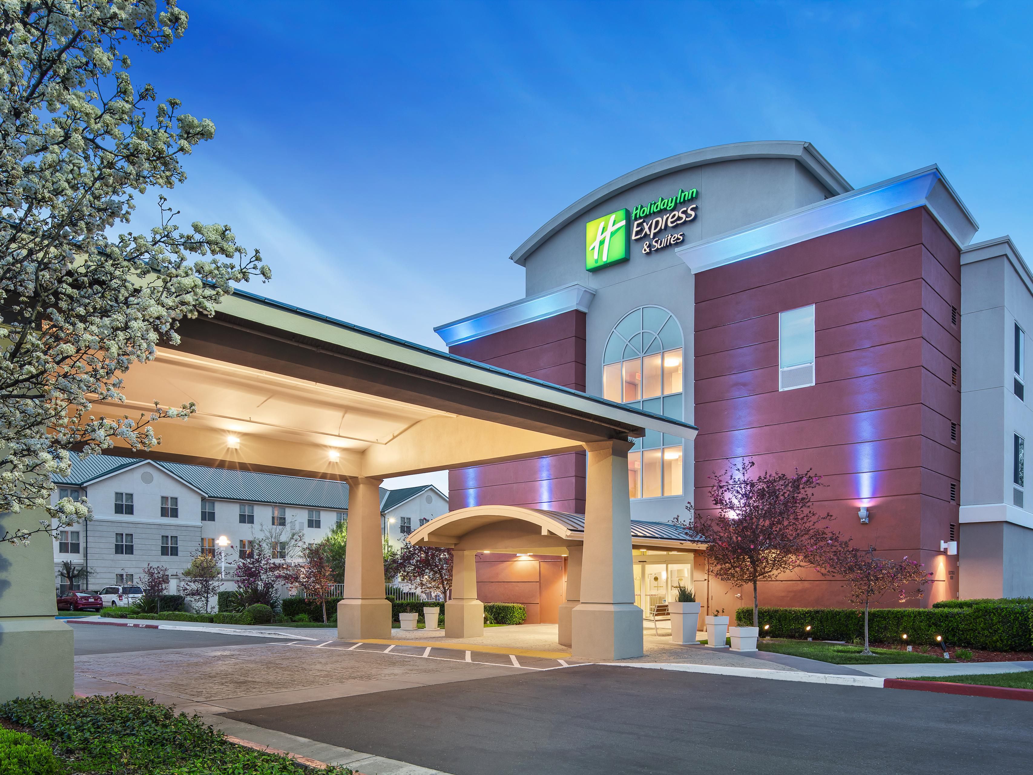 Holiday Inn Express Woodland Hotels Budget Hotels In - 