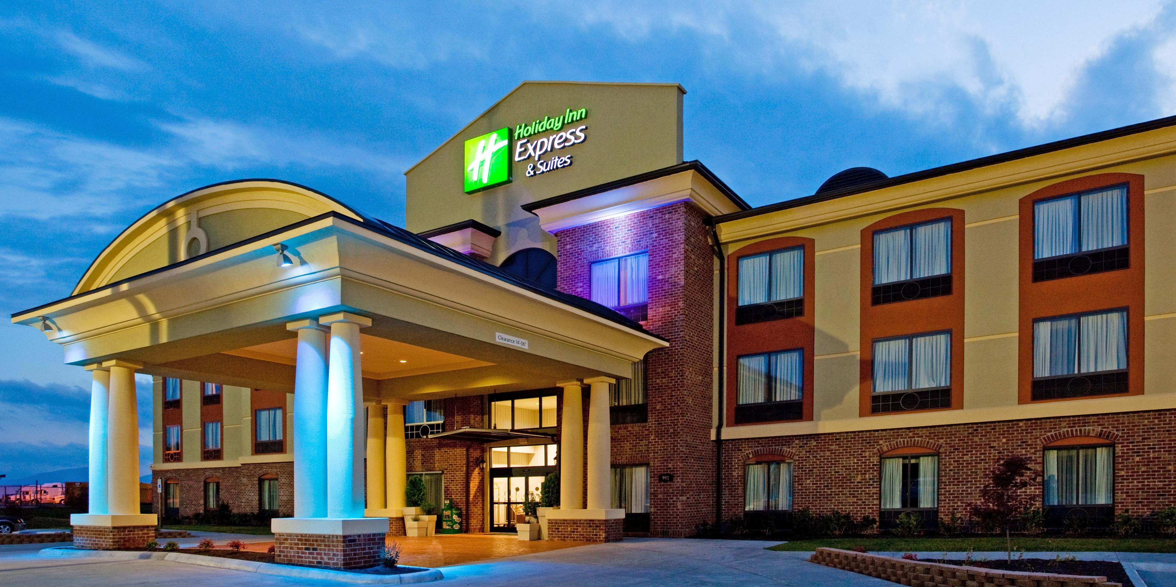 Holiday Inn Express Suites Salem Hotel By Ihg