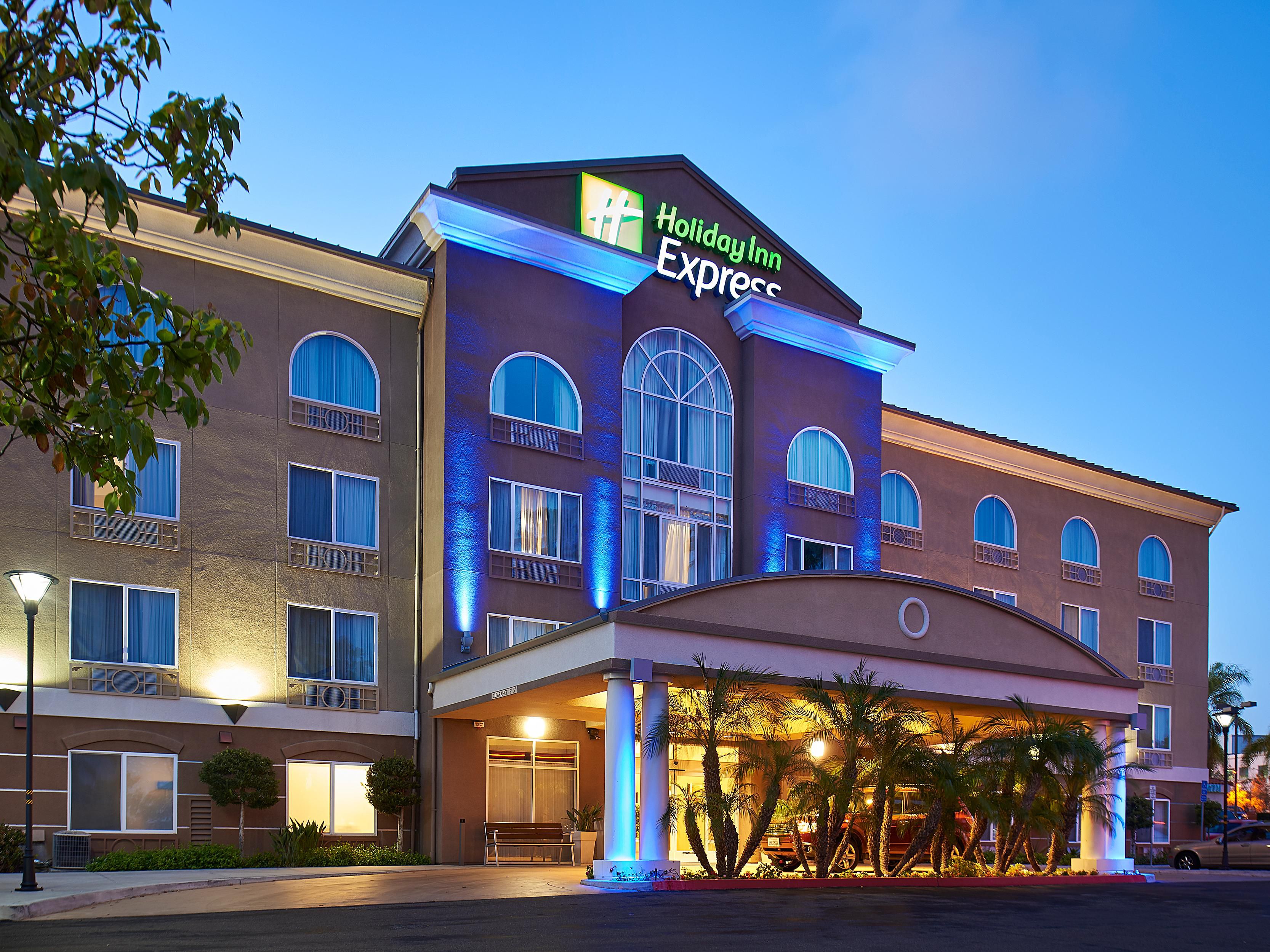 Hotels in Sorrento Valley | Holiday Inn Express & Suites ...