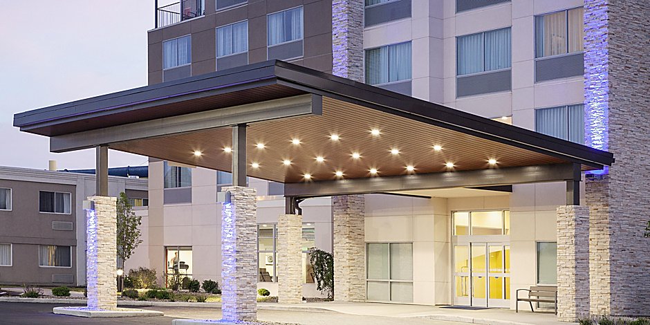 Hotel Near Cedar Point Holiday Inn Express Hotel Sandusky Oh