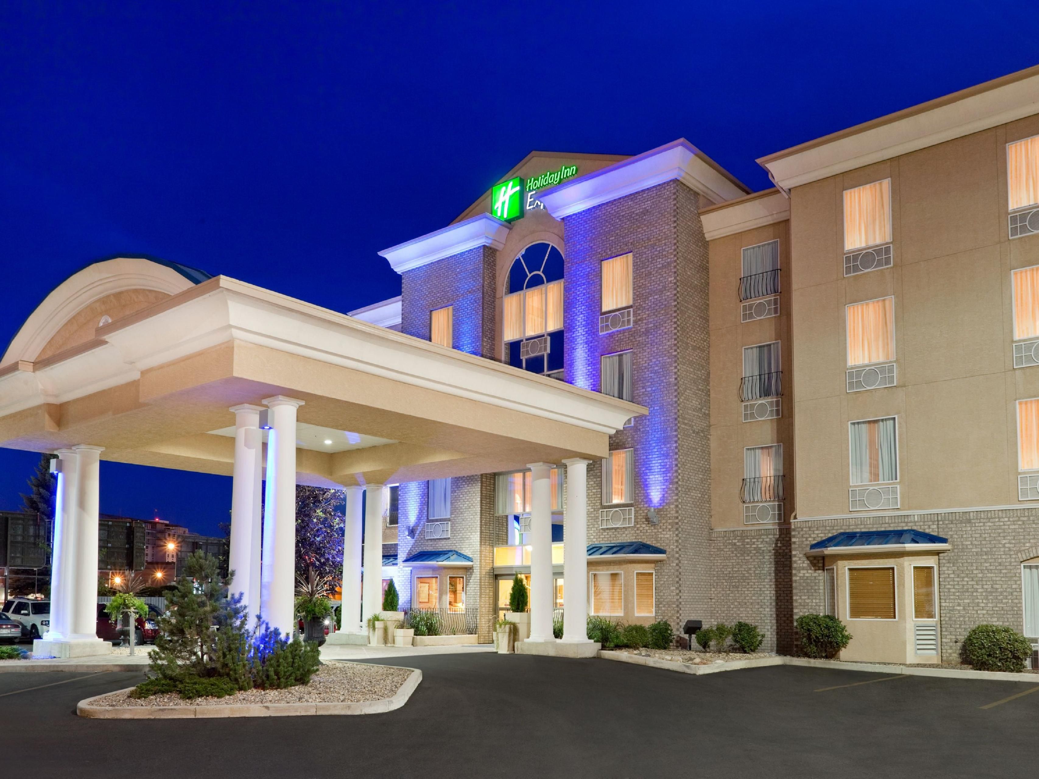 Holiday Inn Express And Suites Saskatoon 3855653587 4x3