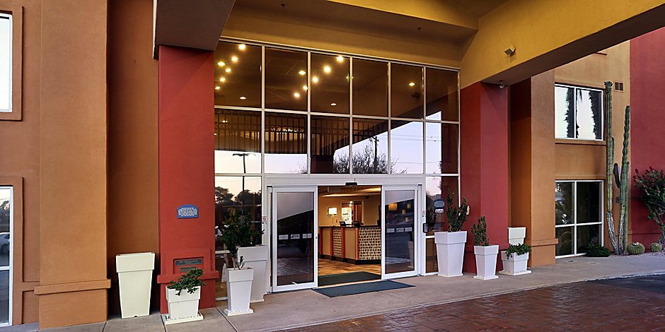 Hotels In Scottsdale Az Holiday Inn Express Suites
