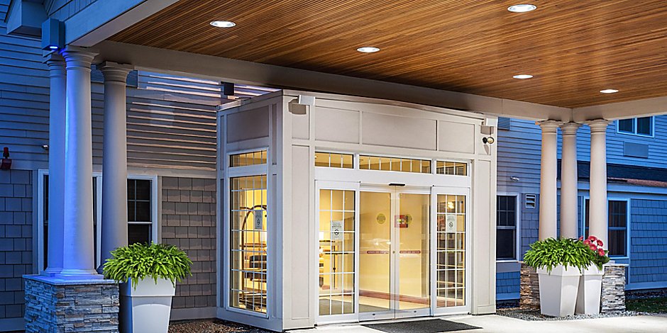 Hampton Beach Nh Hotels Holiday Inn Express Suites Hampton