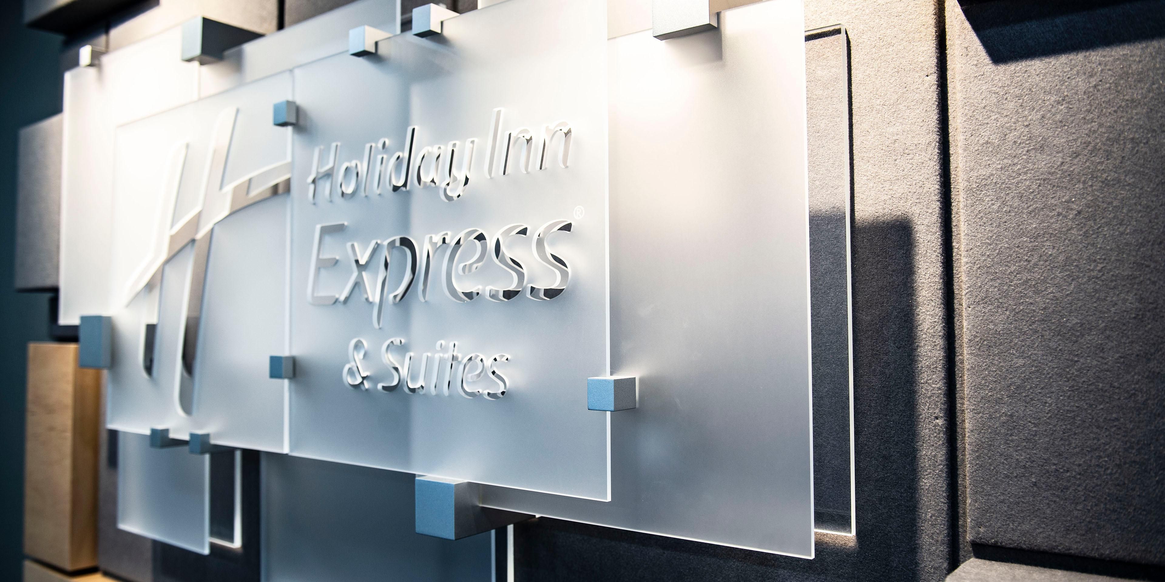 Holiday Inn Express Suites Sedalia Hotel By Ihg - 