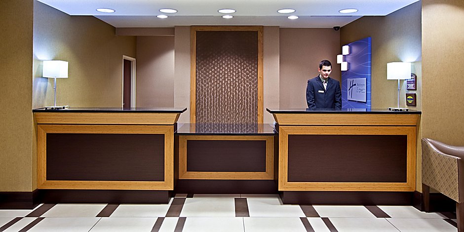 Holiday Inn Express Suites Seymour Hotel By Ihg