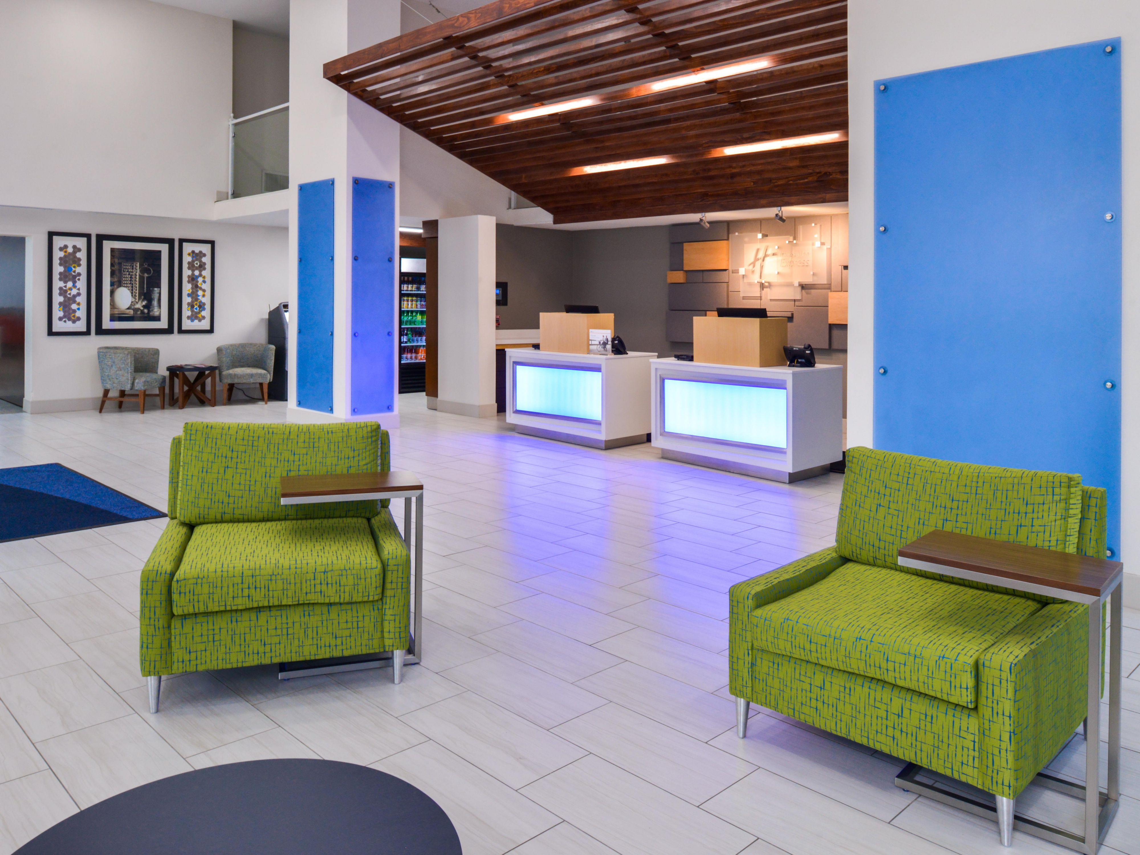 Holiday Inn Express Suites Shreveport Downtown Hotel In
