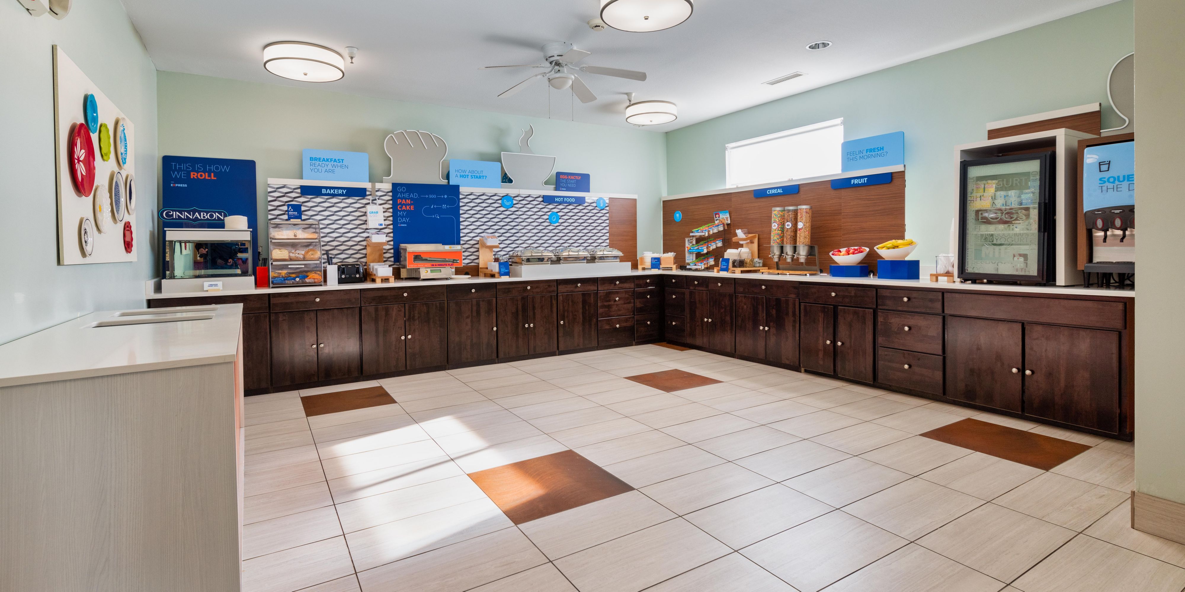 Holiday Inn Express Suites South Haven Hotel By Ihg