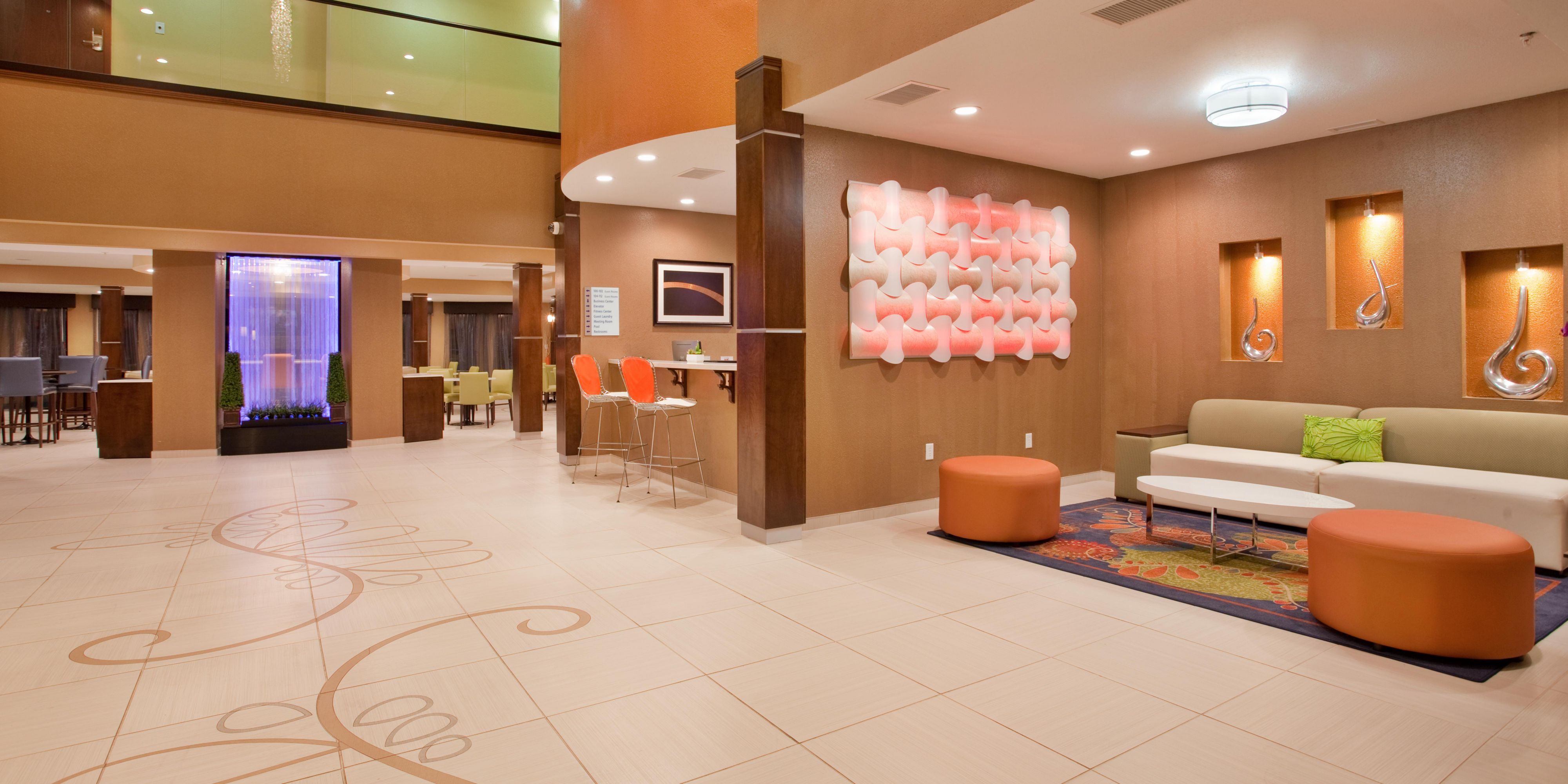 Hotels Near St Louis Airport With Pool Holiday Inn