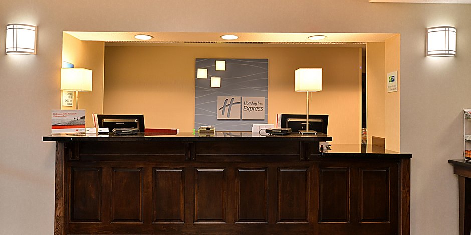 Holiday Inn Express Suites St Marys Hotel By Ihg - 