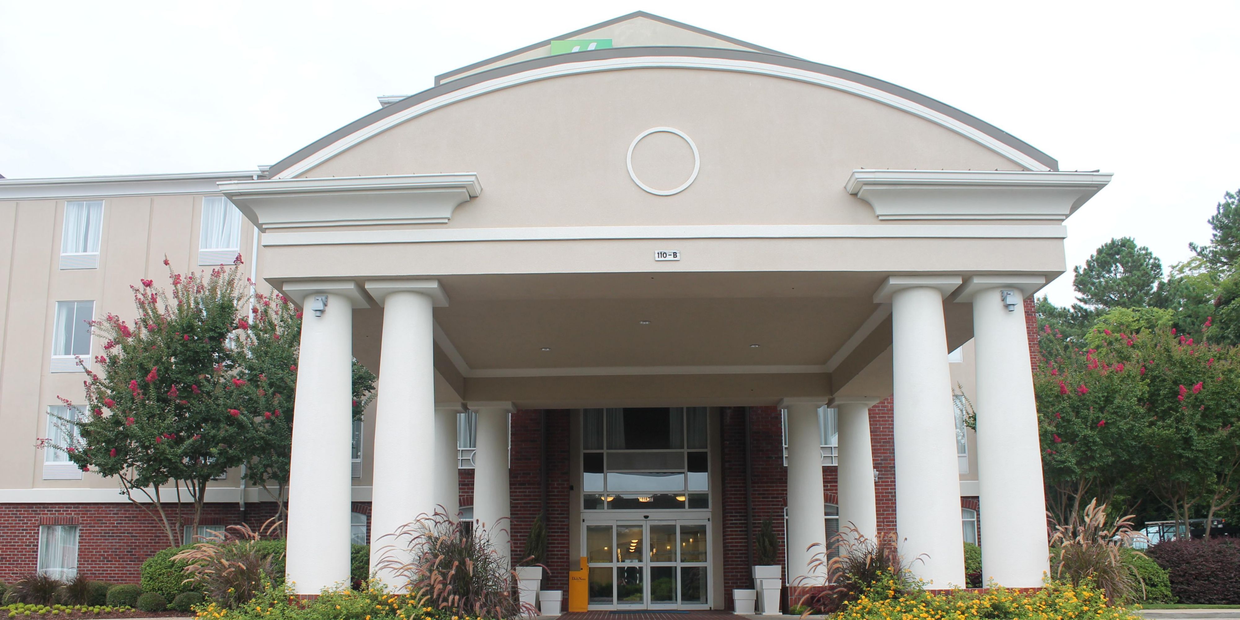 Holiday Inn Express Suites Starkville Hotel By Ihg